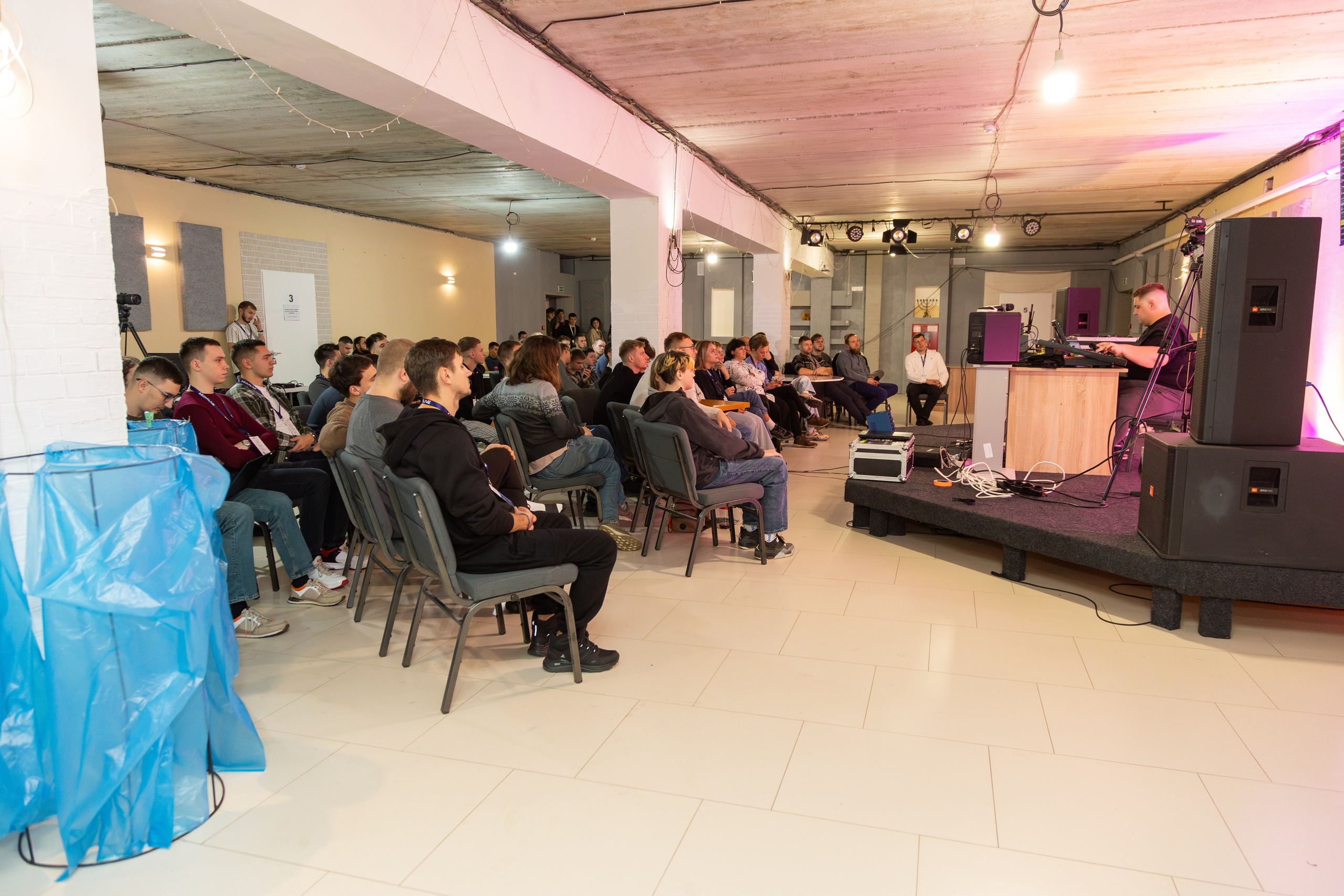 Конференция Medialive 2024. День второй. Профессиональный интерьерный и репортажный фотограф Минск и РБ. Максим Орлов