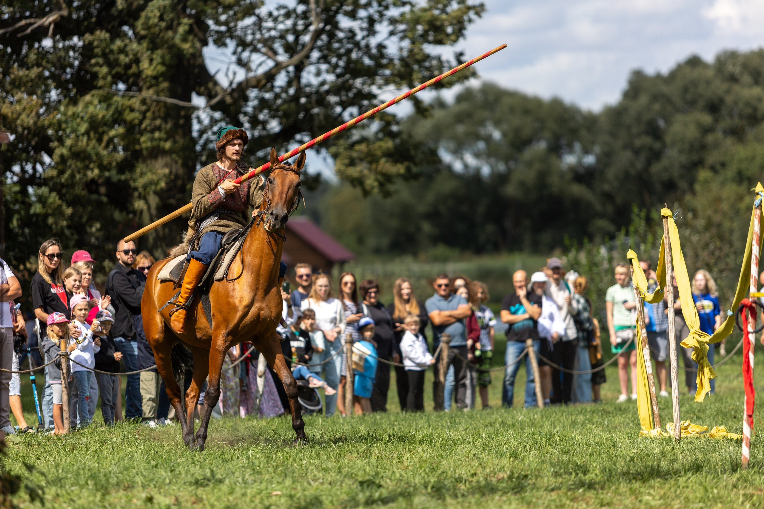 Ежегодный фестиваль средневековья в Дукоре. Профессиональный интерьерный и репортажный фотограф Минск и РБ. Максим Орлов