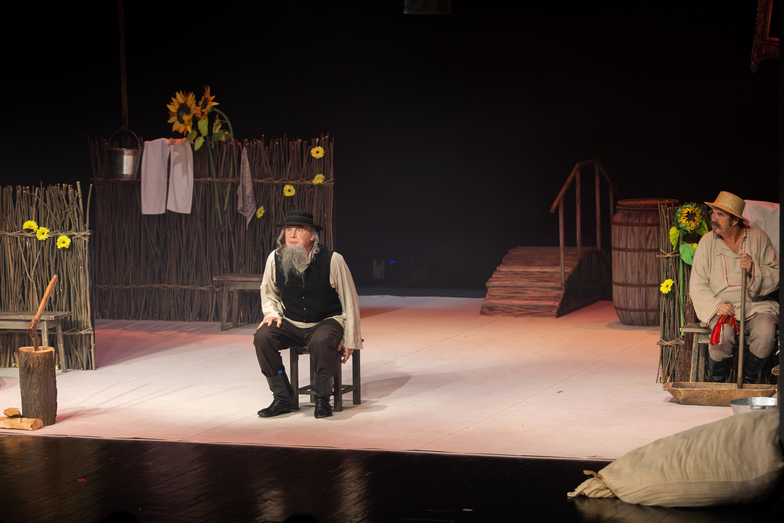 Новый театр «Камедыя». Профессиональный интерьерный и репортажный фотограф Минск и РБ. Максим Орлов