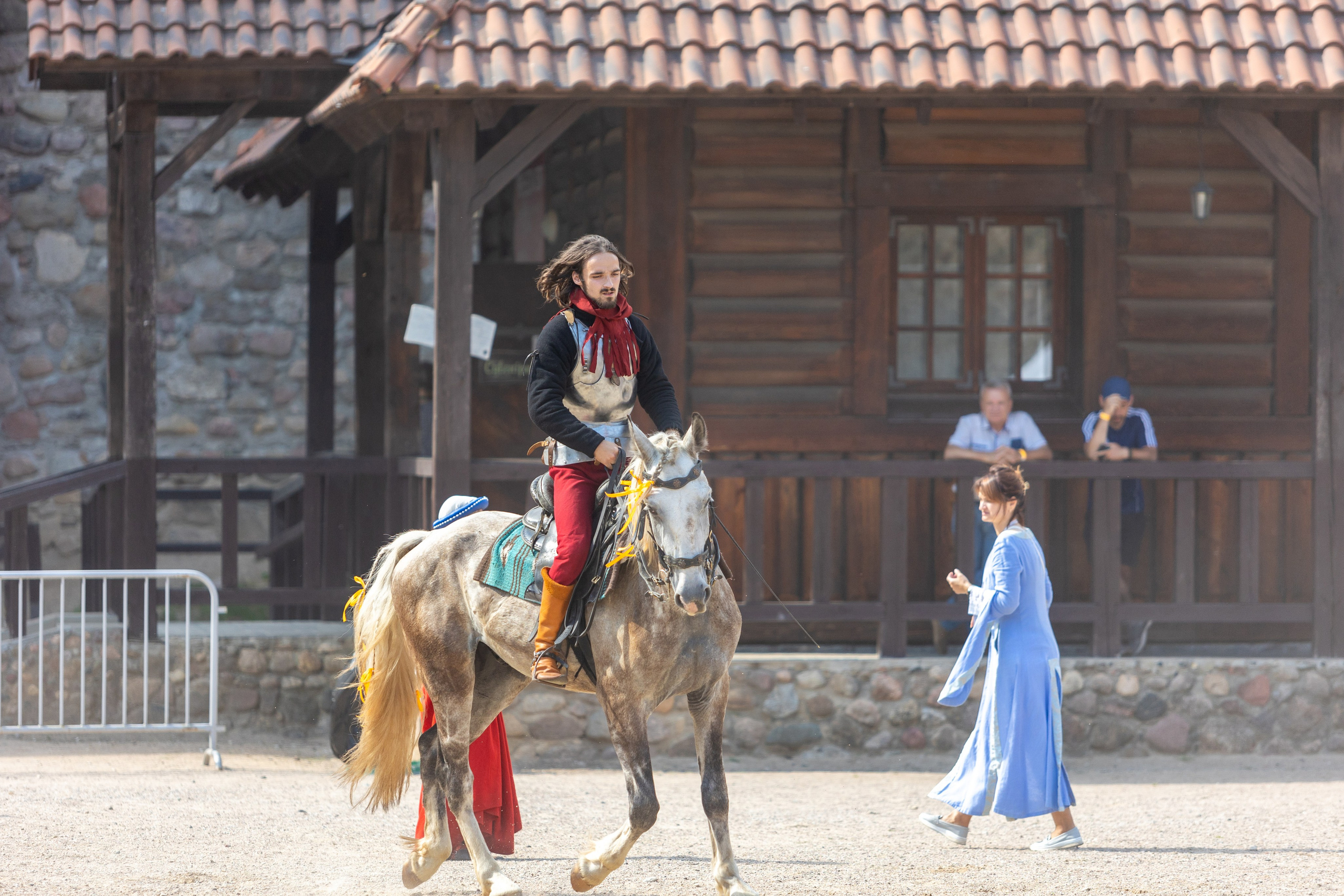 Выступление «Золотой шпоры» на празднике города Лиды. Профессиональный интерьерный и репортажный фотограф Минск и РБ. Максим Орлов