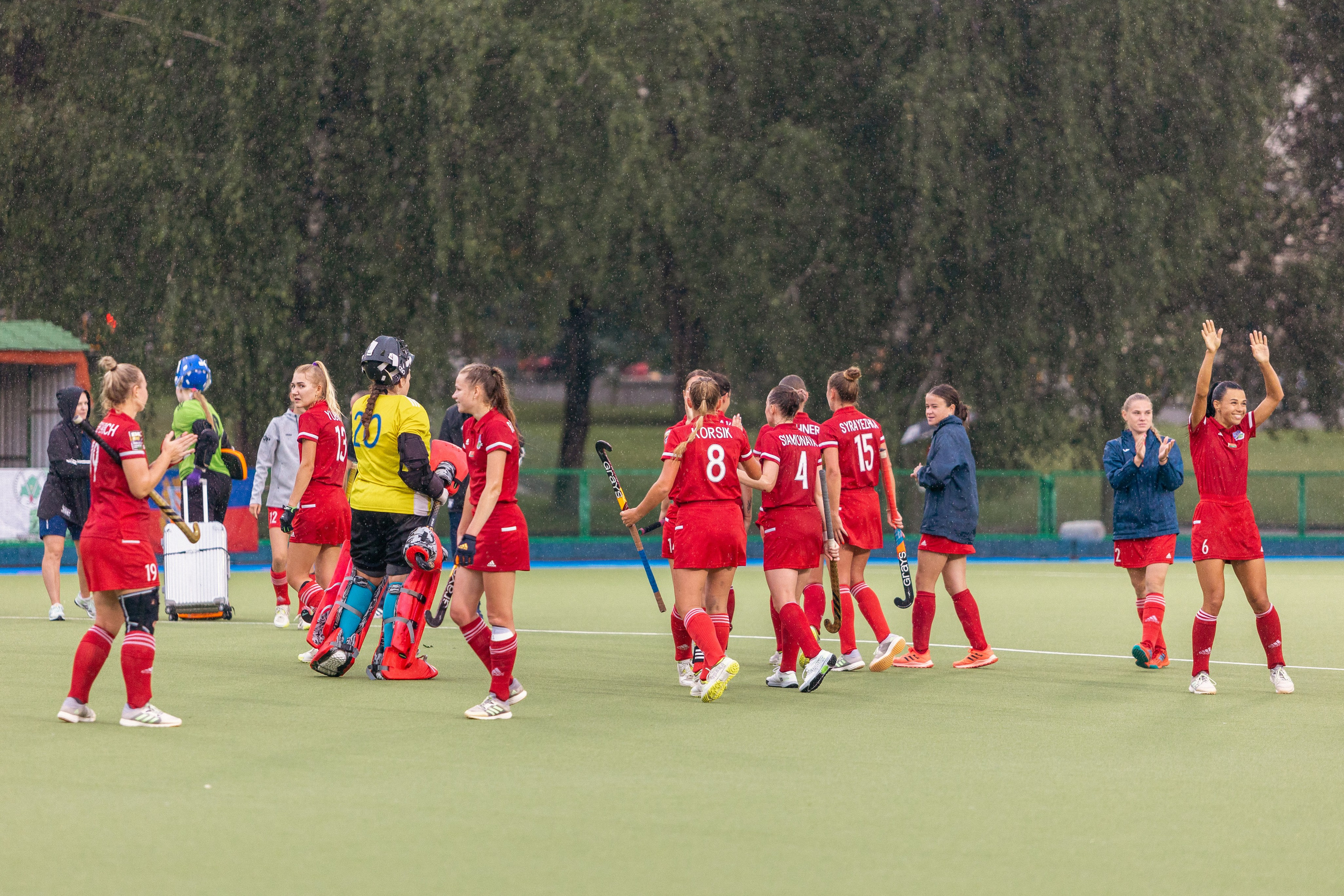 Хоккей на траве. Девушки. ХК Минск — ХК Виктория (Смолевичи) 10.06.2024. Профессиональный интерьерный и репортажный фотограф Минск и РБ. Максим Орлов