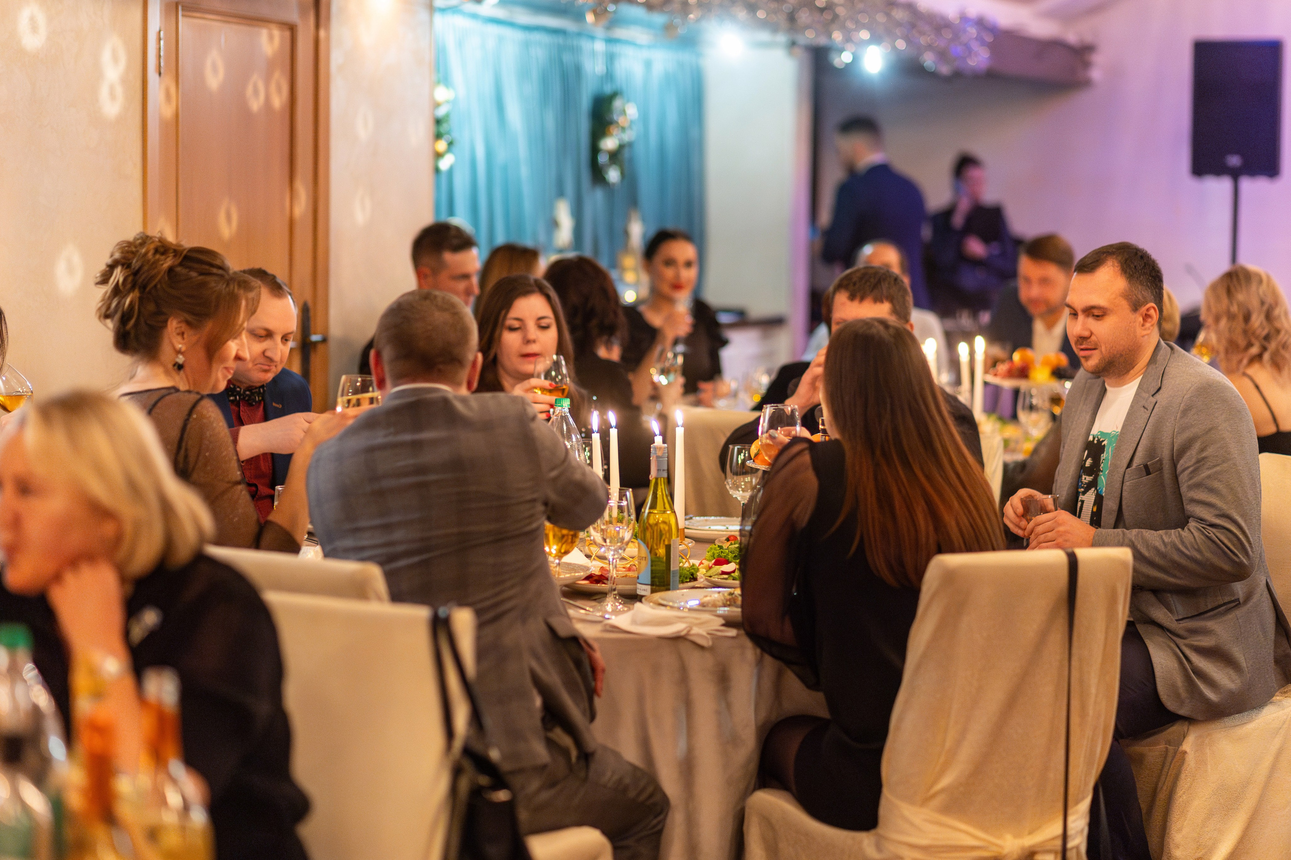 Новогодний корпоратив. Профессиональный интерьерный и репортажный фотограф Минск и РБ. Максим Орлов