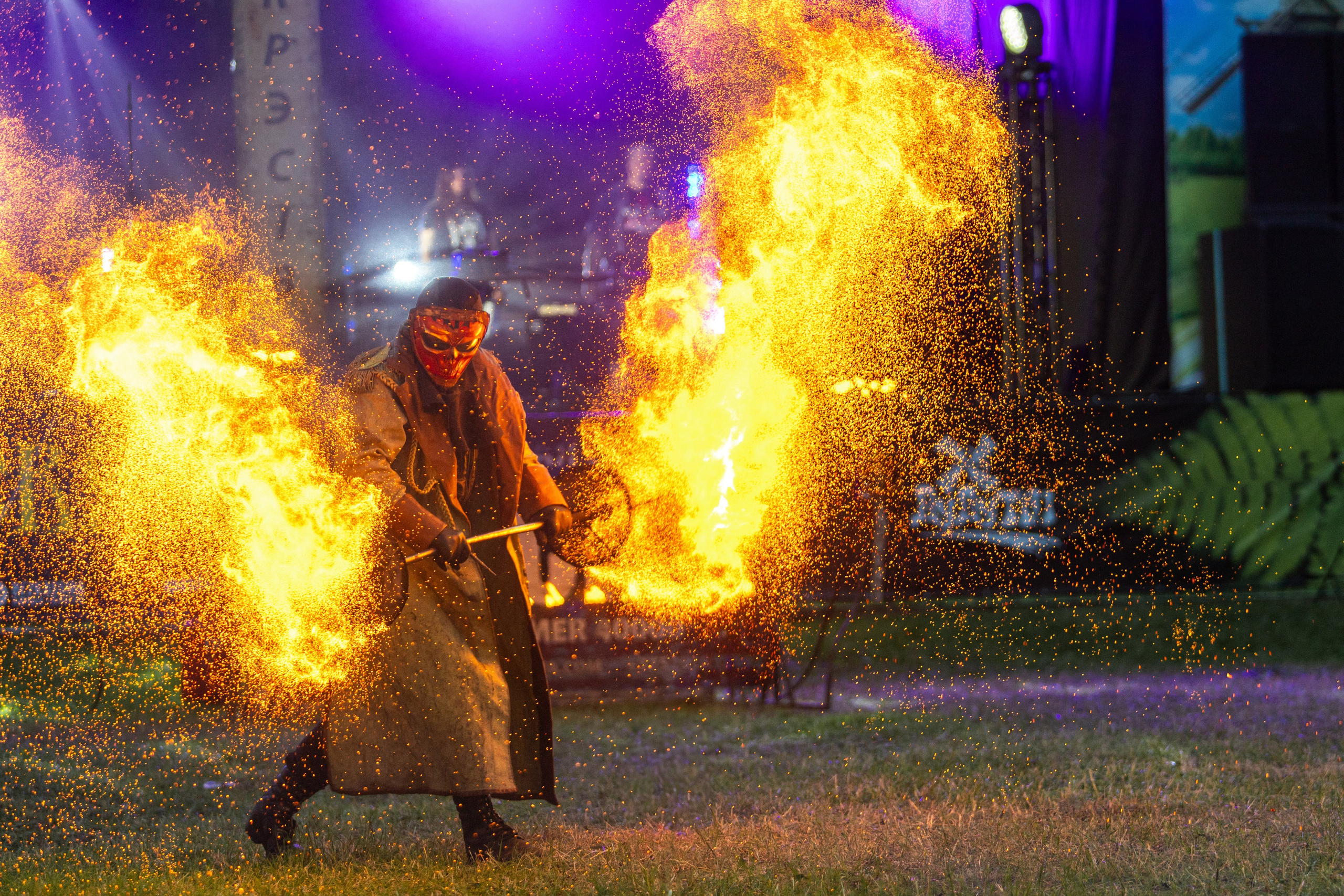 Свята сонца. Профессиональный интерьерный и репортажный фотограф Минск и РБ. Максим Орлов