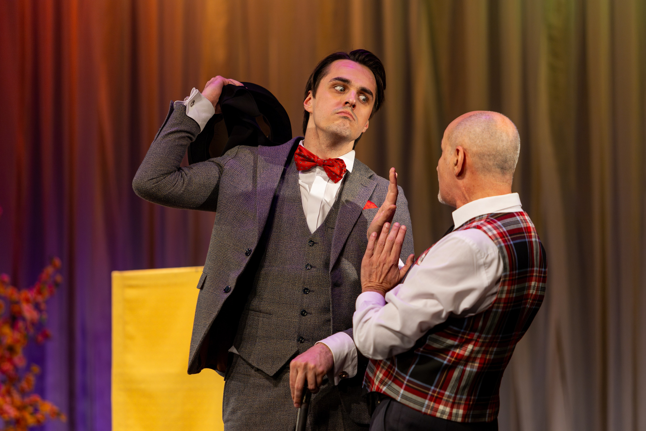 Новый театр «Как важно быть серьезным». Профессиональный интерьерный и репортажный фотограф Минск и РБ. Максим Орлов