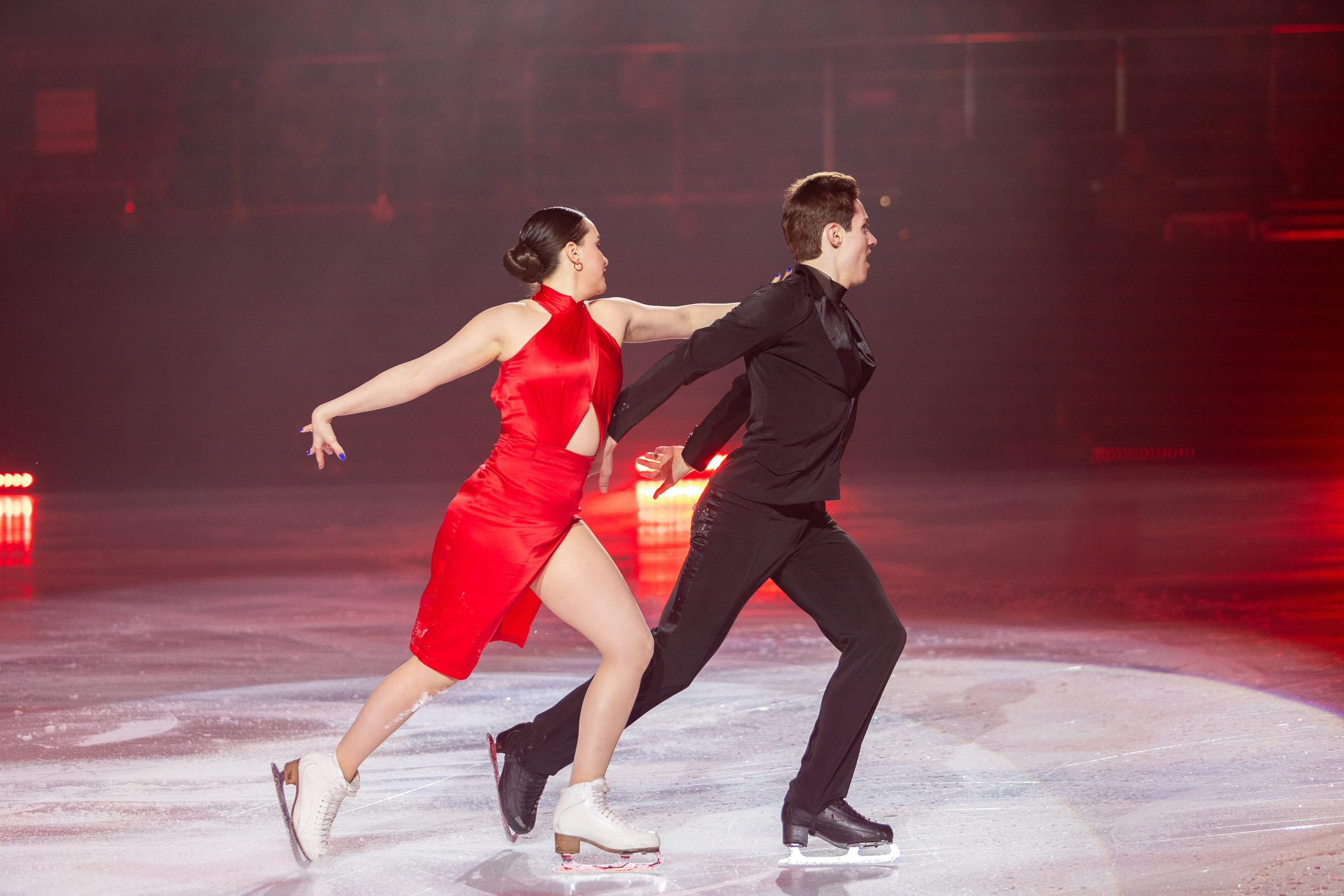 Ледовое шоу Ильи Авербуха 30.03.2024. Профессиональный интерьерный и репортажный фотограф Минск и РБ. Максим Орлов