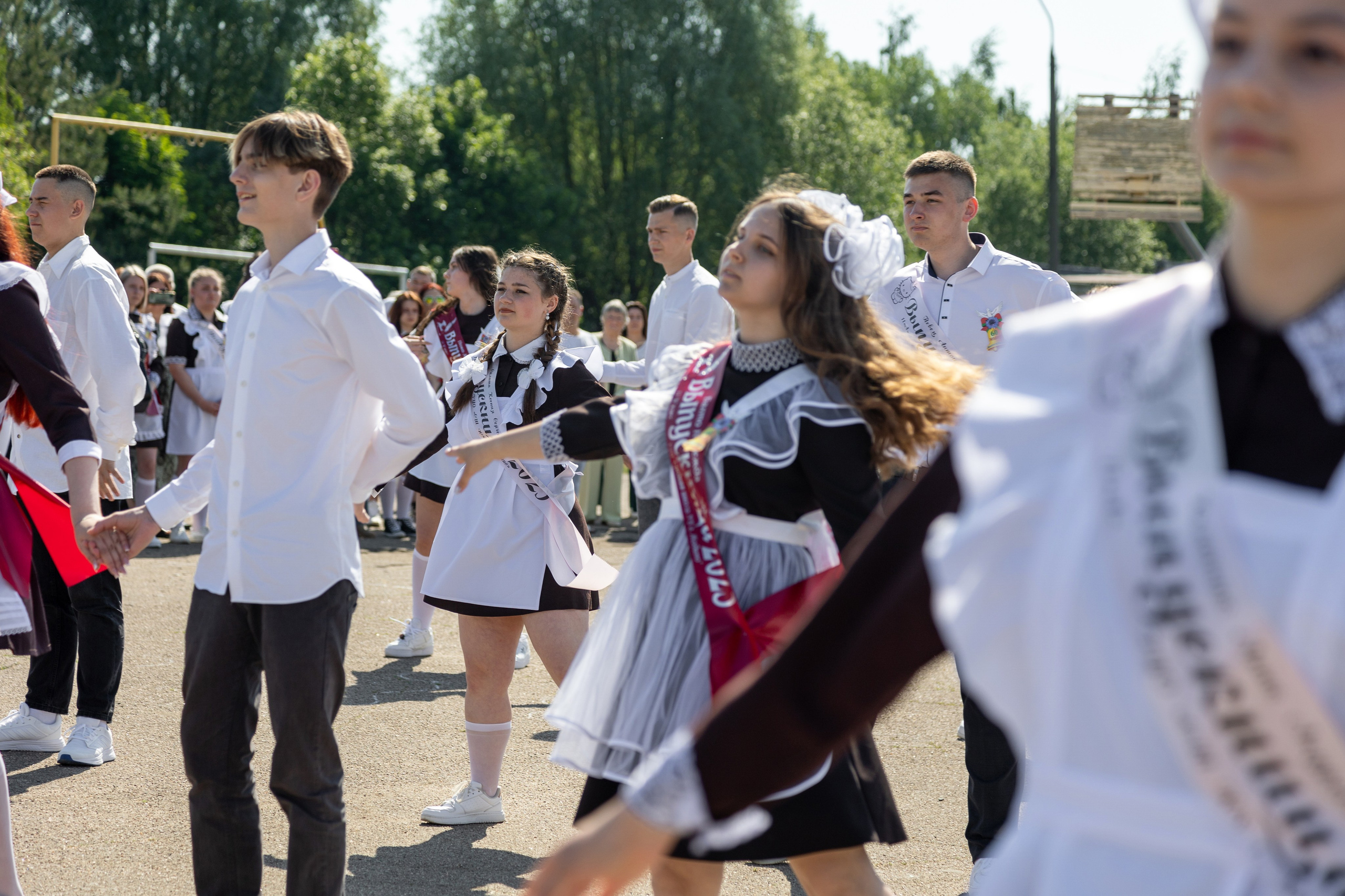 Выпускной в Жодино 2023. Профессиональный интерьерный и репортажный фотограф Минск и РБ. Максим Орлов