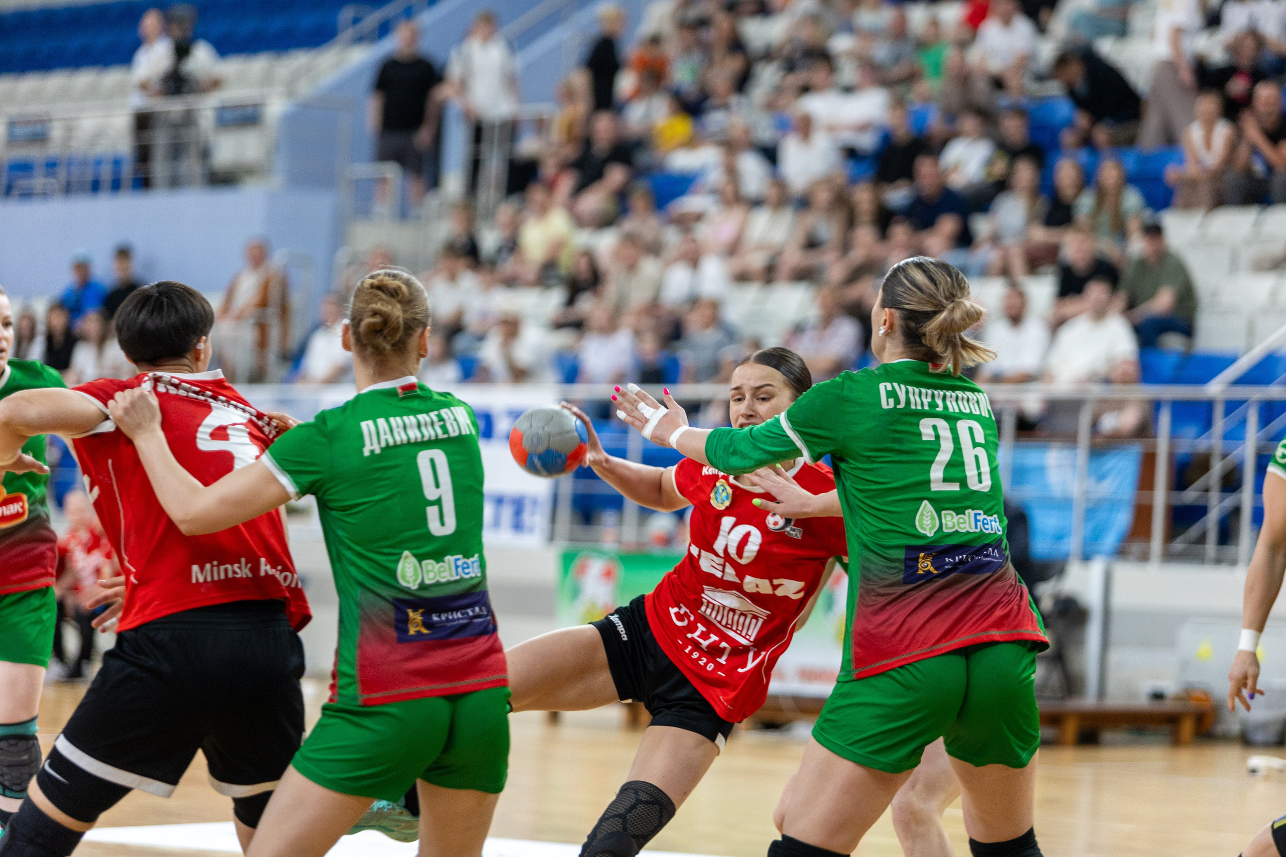 Гандбол. Финал. БНТУ — Гомель. 25.05.2024. Профессиональный интерьерный и репортажный фотограф Минск и РБ. Максим Орлов