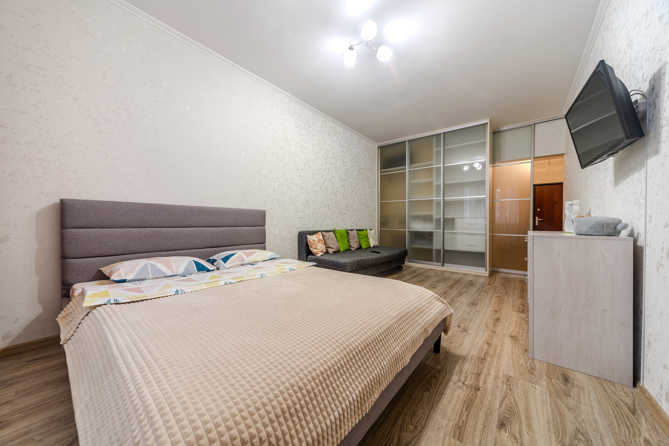 Пр. Правды 15. Эконом вариант. Профессиональный интерьерный и репортажный фотограф Минск и РБ. Максим Орлов