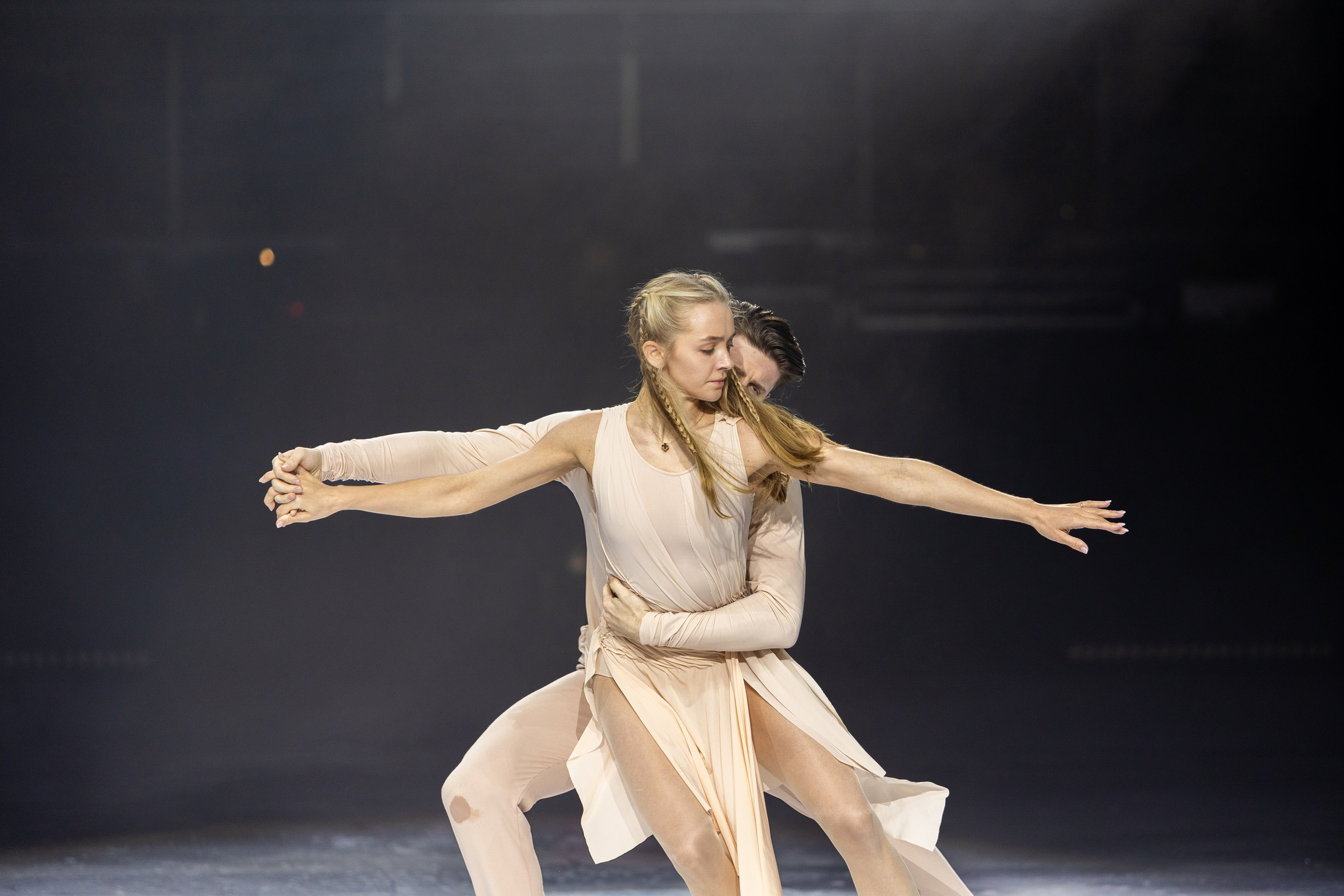 Ледовое шоу Ильи Авербуха 30.03.2024. Профессиональный интерьерный и репортажный фотограф Минск и РБ. Максим Орлов