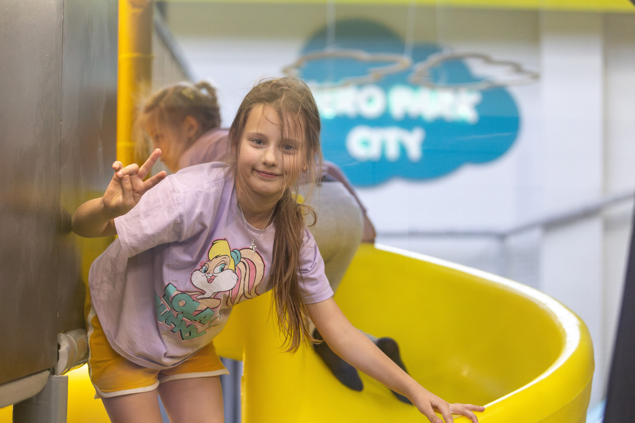 ДР Влада (батутная арена). Профессиональный интерьерный и репортажный фотограф Минск и РБ. Максим Орлов