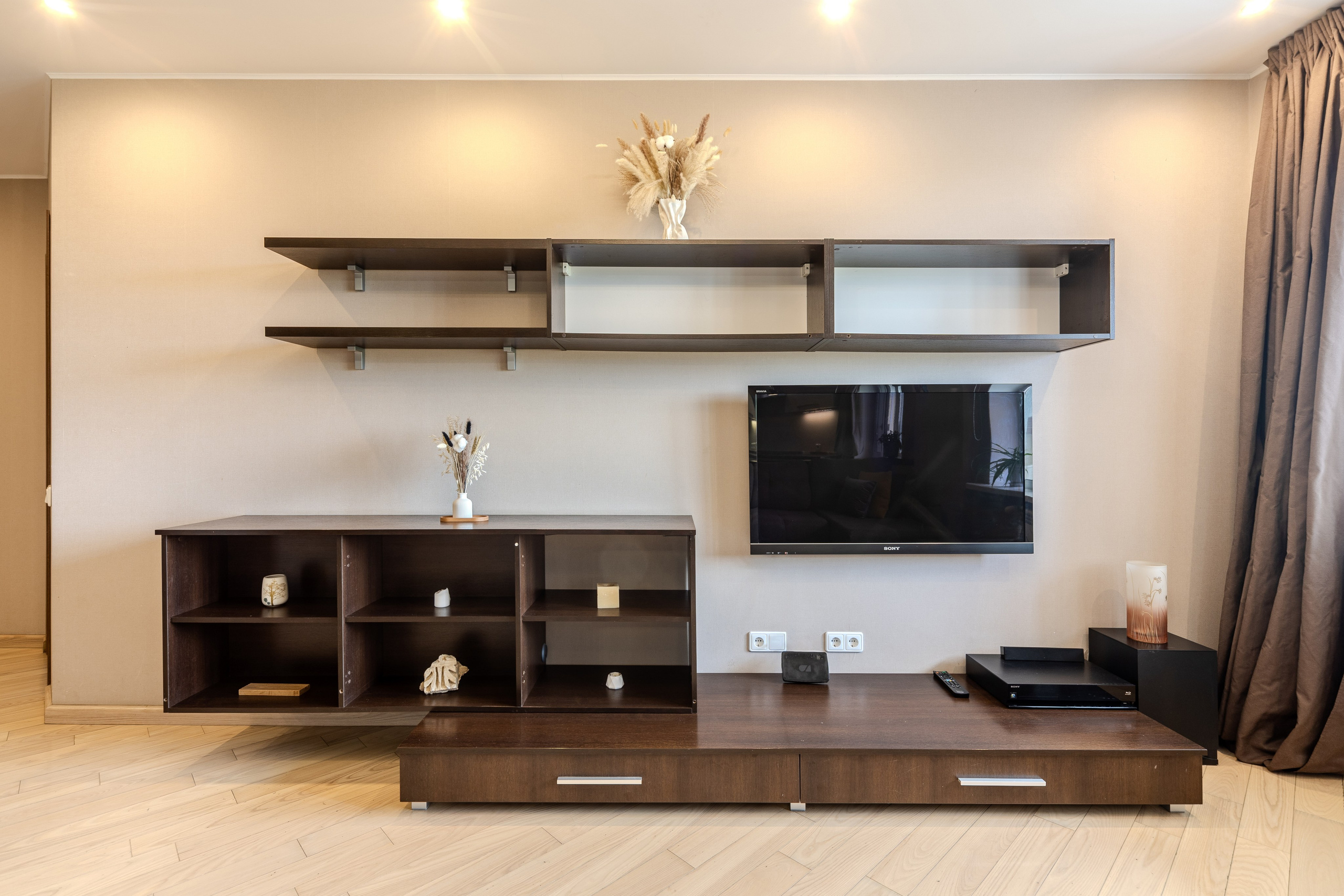 Жуковского 2. Эконом вариант. Профессиональный интерьерный и репортажный фотограф Минск и РБ. Максим Орлов