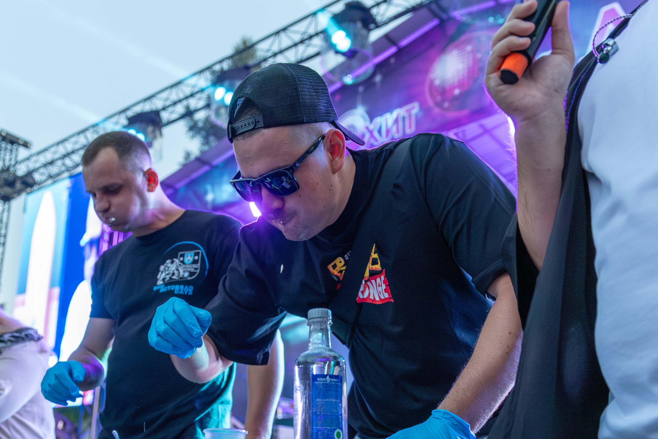 Дискохит. Профессиональный интерьерный и репортажный фотограф Минск и РБ. Максим Орлов