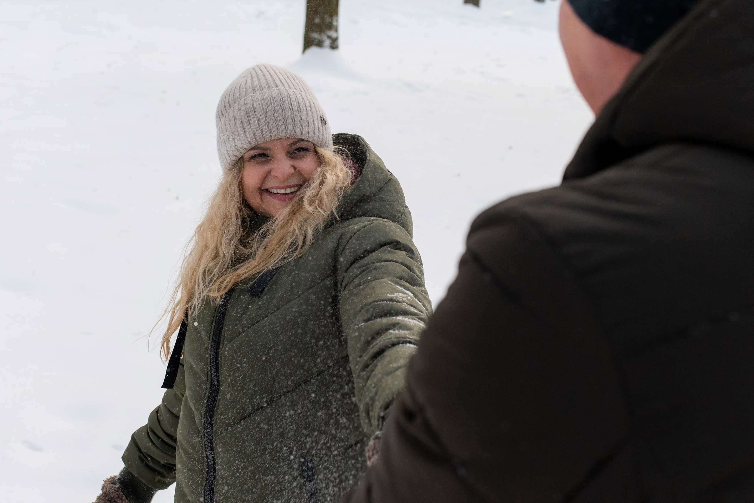 Сергей с семьей (в парке). Профессиональный интерьерный и репортажный фотограф Минск и РБ. Максим Орлов