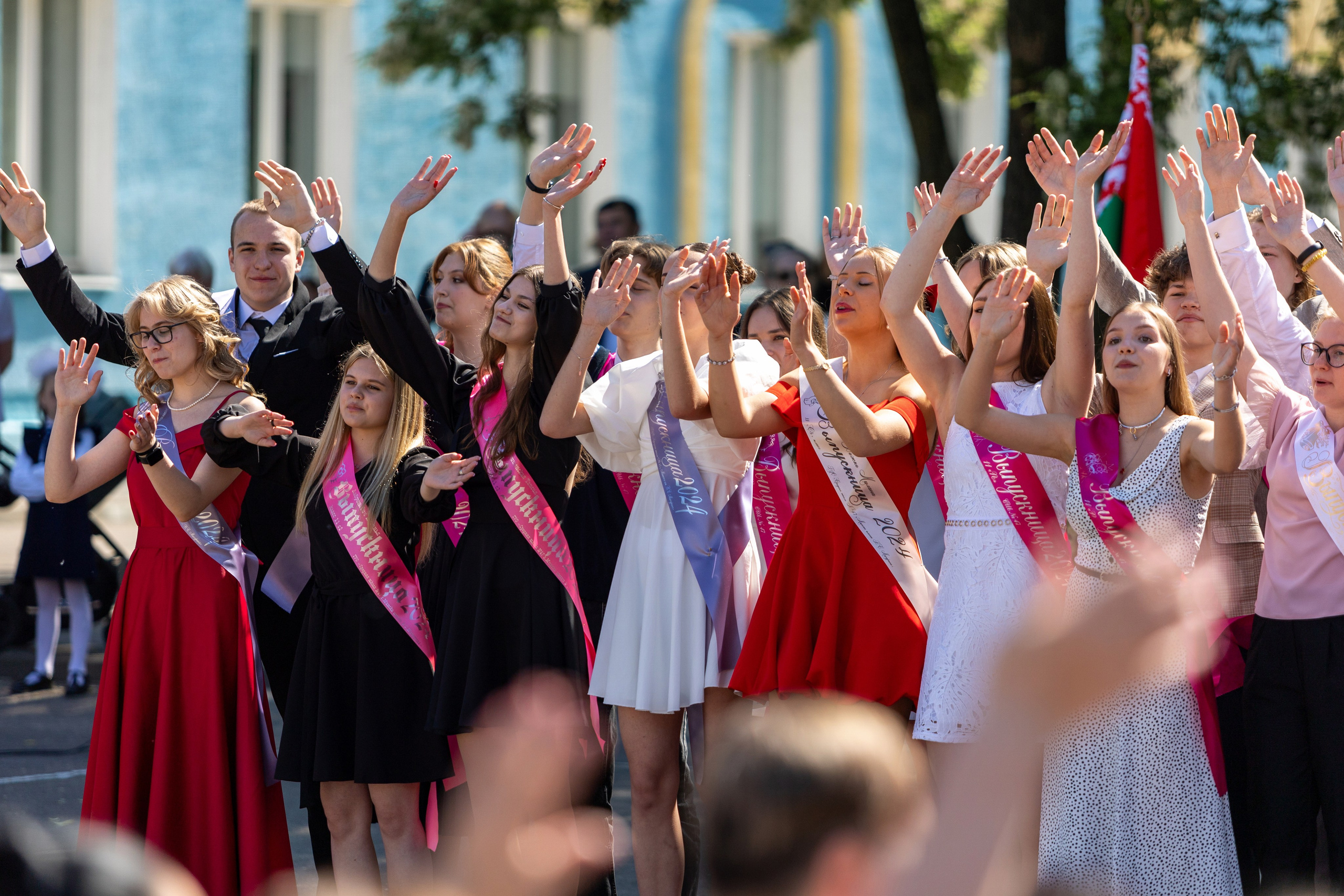 Школа 47. Последний звонок. Профессиональный интерьерный и репортажный фотограф Минск и РБ. Максим Орлов