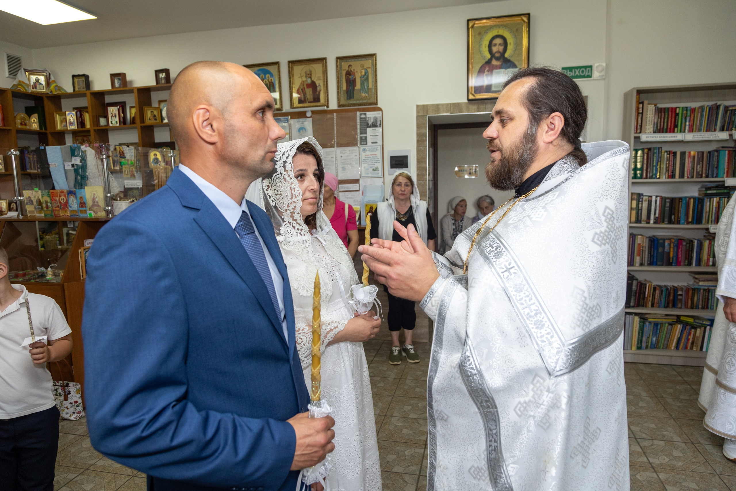 Венчание Михаила и Ольги. Профессиональный интерьерный и репортажный фотограф Минск и РБ. Максим Орлов