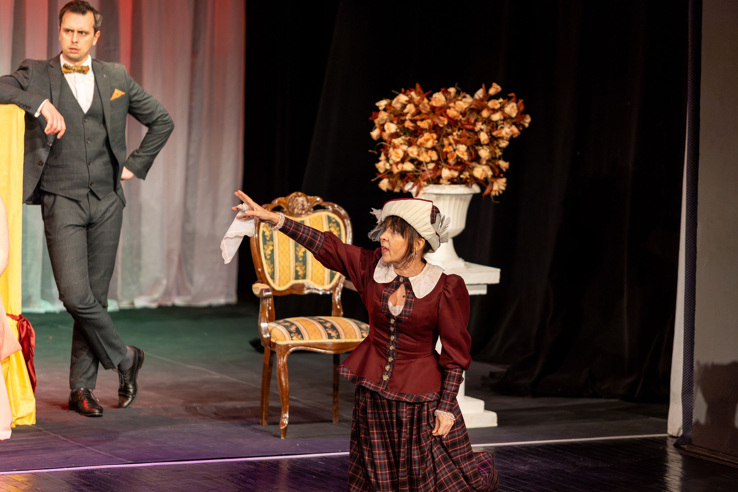 Новый театр «Как важно быть серьезным». Профессиональный интерьерный и репортажный фотограф Минск и РБ. Максим Орлов