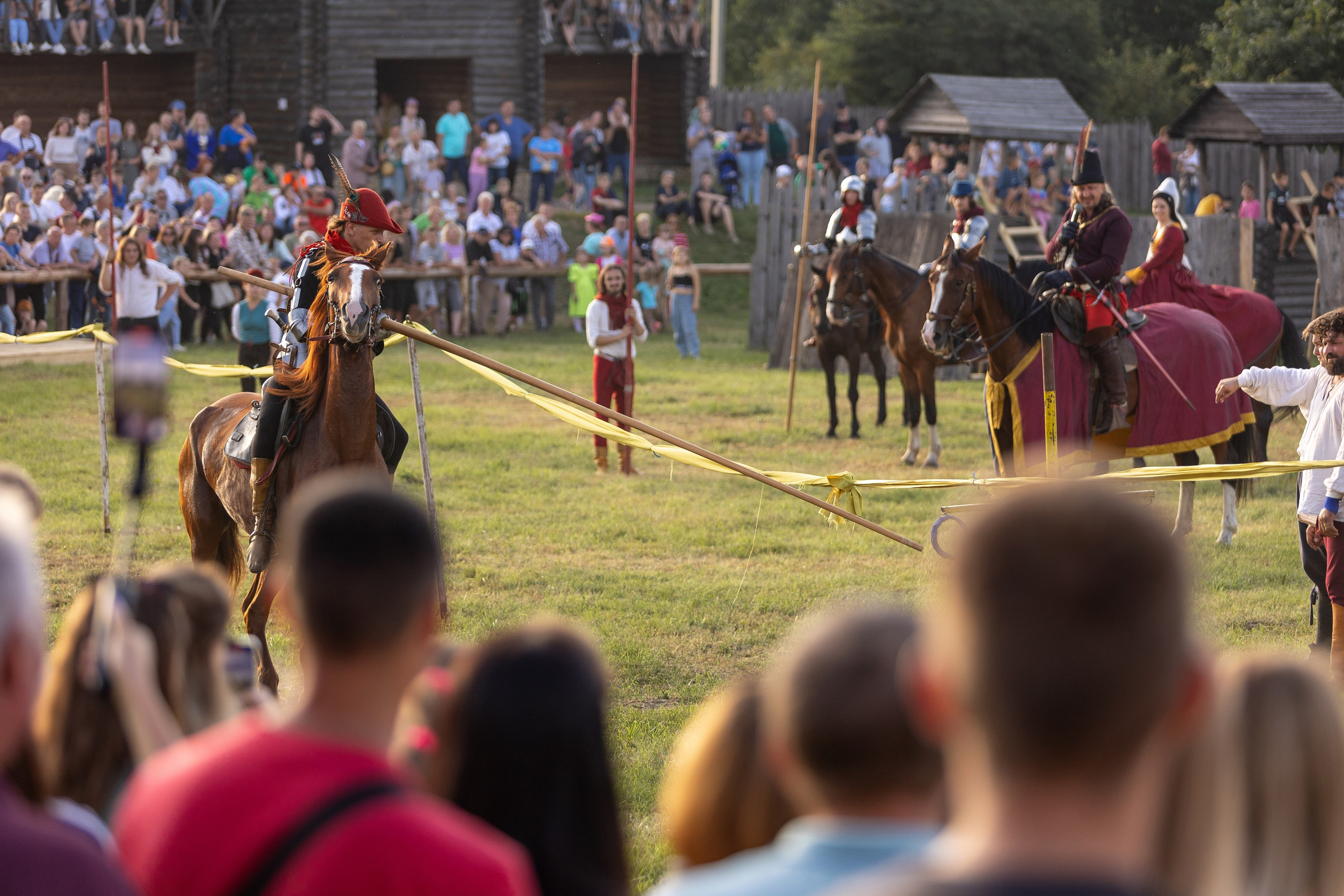 Рыцарский фест. Мстиславль. Профессиональный интерьерный и репортажный фотограф Минск и РБ. Максим Орлов