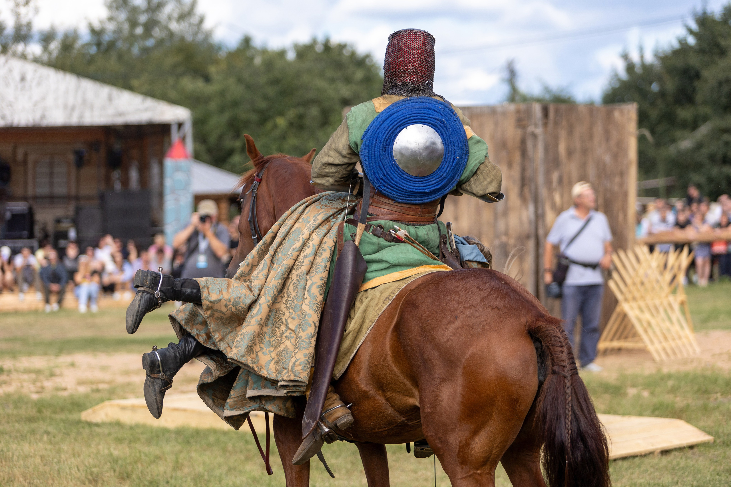 Рыцарский фест. Мстиславль. Профессиональный интерьерный и репортажный фотограф Минск и РБ. Максим Орлов