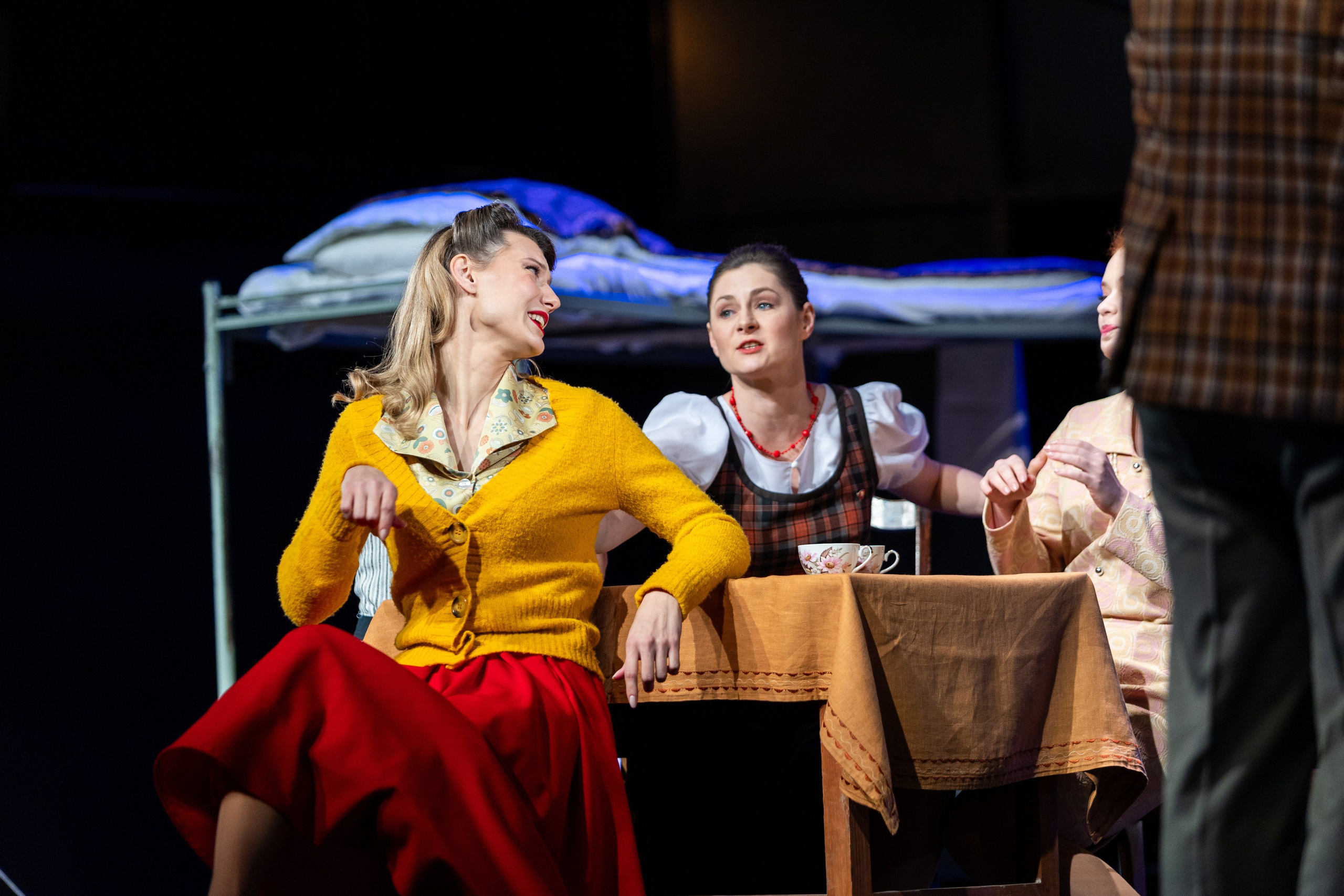 Новый театр «Фабричная девчонка». Профессиональный интерьерный и репортажный фотограф Минск и РБ. Максим Орлов