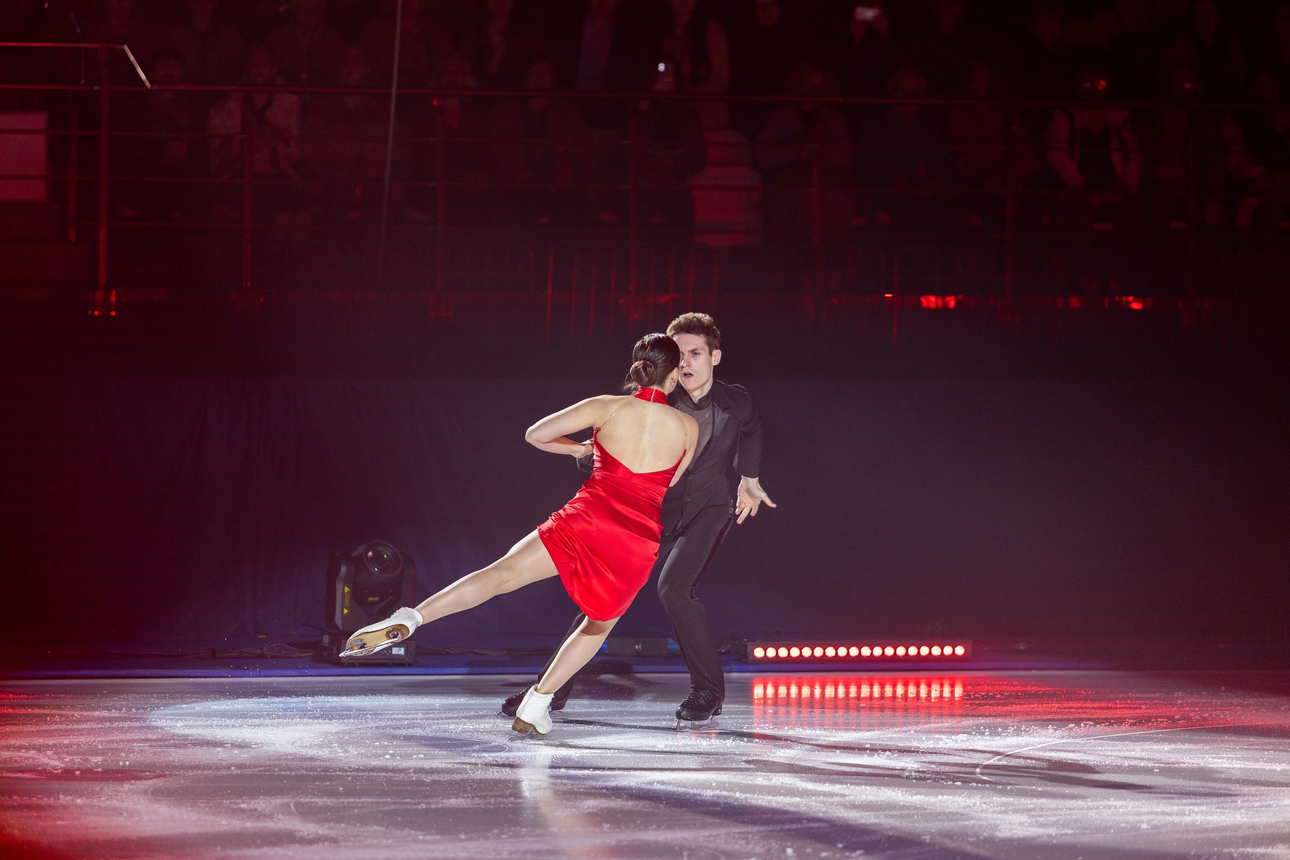 Ледовое шоу Ильи Авербуха 30.03.2024. Профессиональный интерьерный и репортажный фотограф Минск и РБ. Максим Орлов