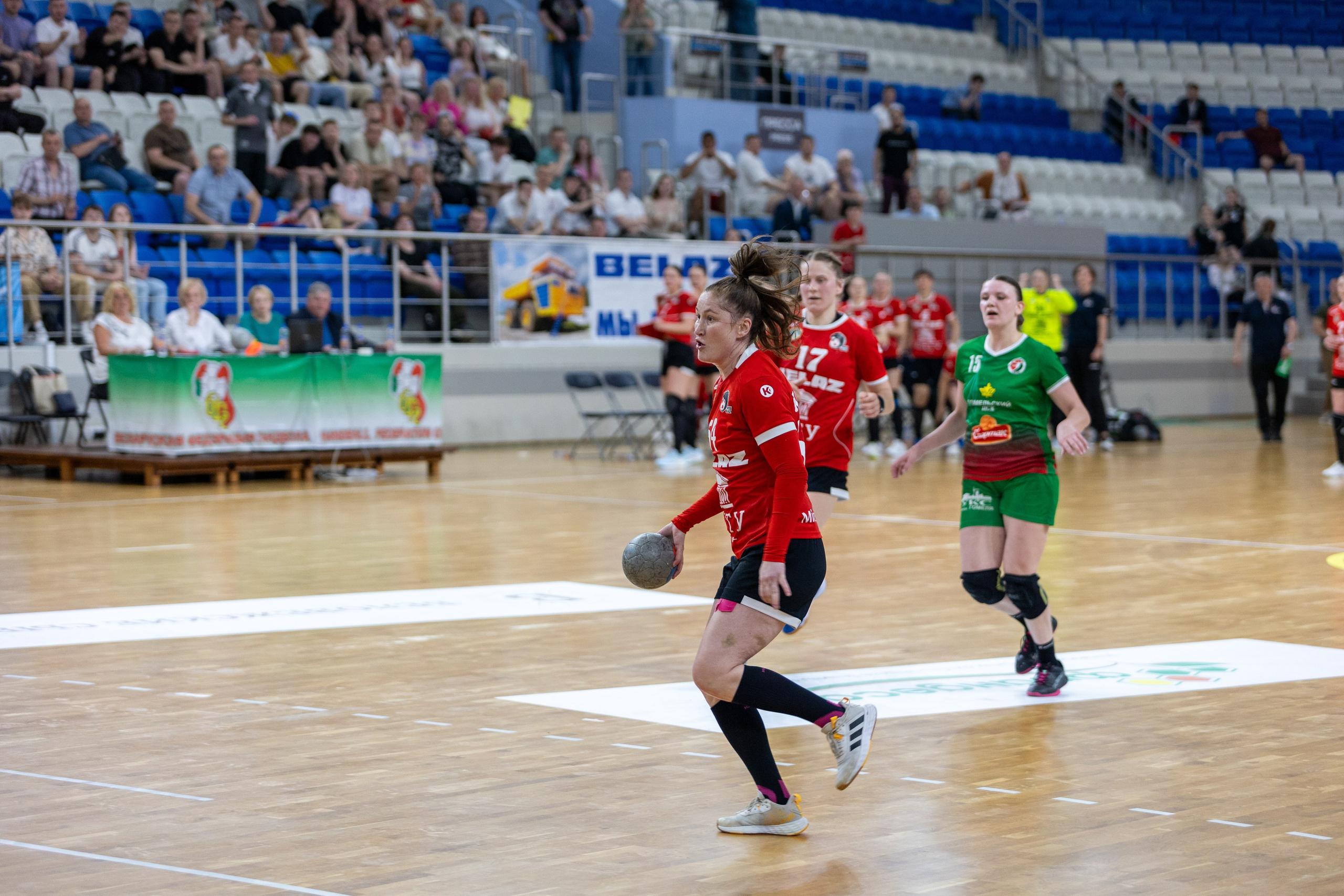 Гандбол. Финал. БНТУ — Гомель. 25.05.2024. Профессиональный интерьерный и репортажный фотограф Минск и РБ. Максим Орлов