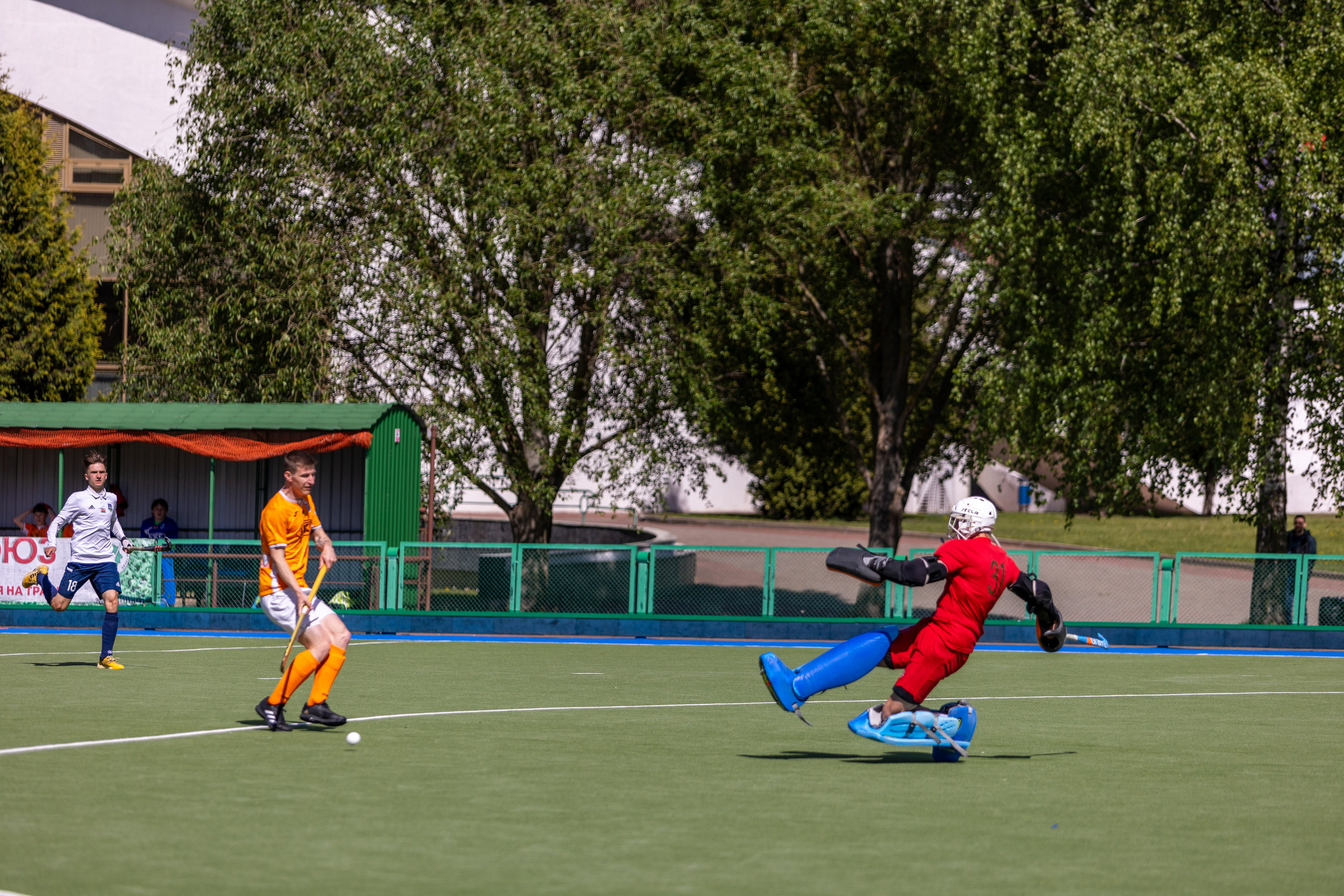 Хоккей на траве. ХК Минск — СК Строитель 12.05.2024. Профессиональный интерьерный и репортажный фотограф Минск и РБ. Максим Орлов