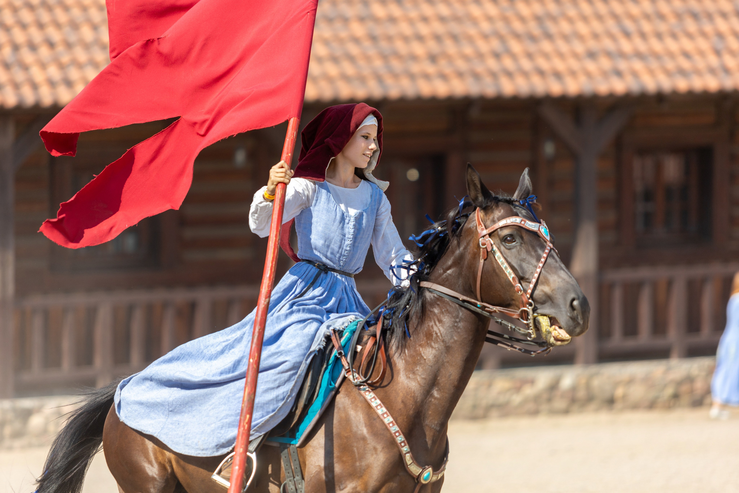 Выступление «Золотой шпоры» на празднике города Лиды. Профессиональный интерьерный и репортажный фотограф Минск и РБ. Максим Орлов
