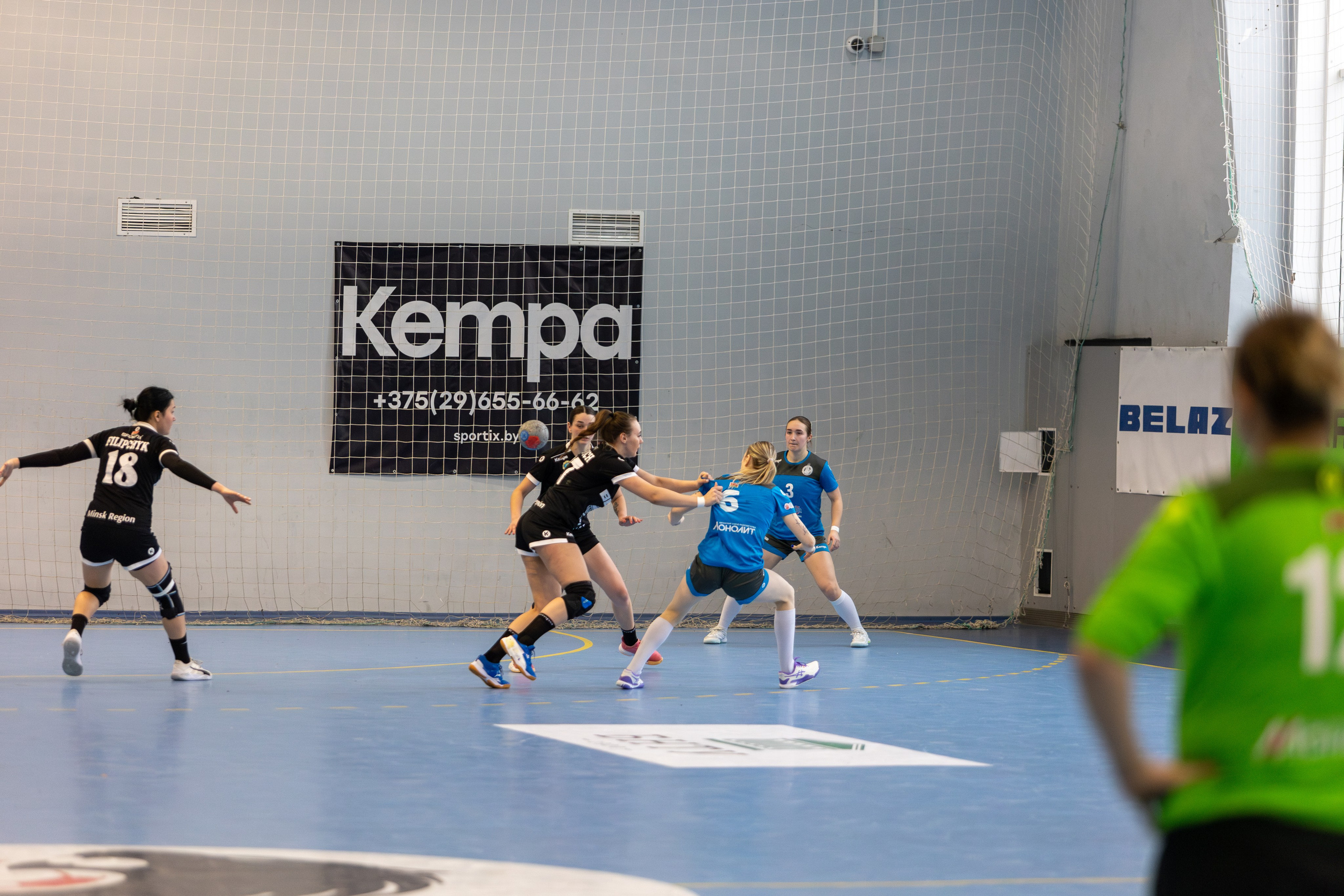 Гандбол. Лучшие кадры. БНТУ — Витебчанка. Профессиональный интерьерный и репортажный фотограф Минск и РБ. Максим Орлов