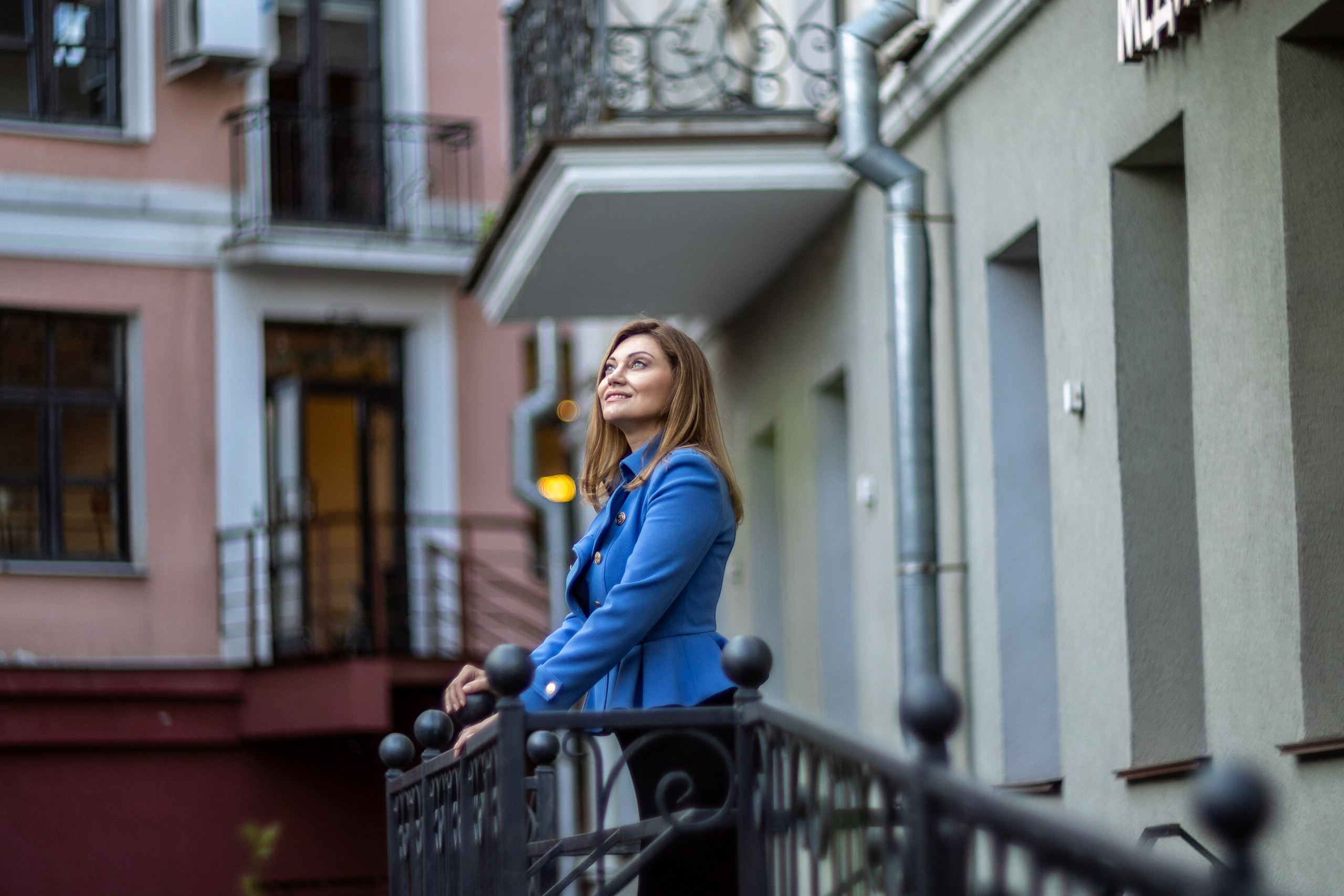 Лена (все фото сняты на советские объективы Гелиос 40-2 и Гелиос 77М-4). Профессиональный интерьерный и репортажный фотограф Минск и РБ. Максим Орлов