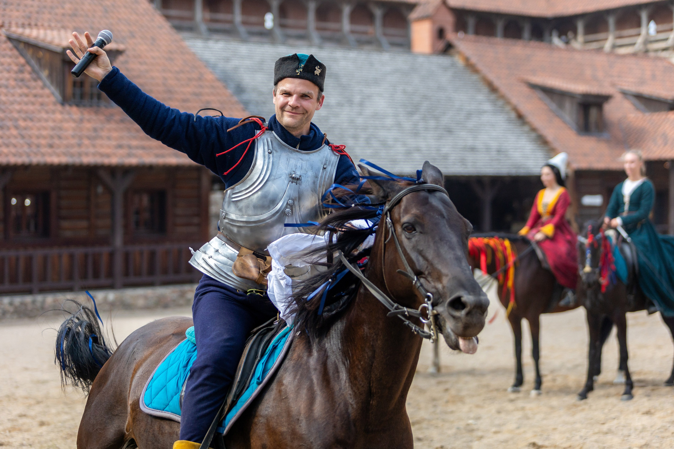 Выступление «Золотой шпоры» на празднике города Лиды. Профессиональный интерьерный и репортажный фотограф Минск и РБ. Максим Орлов