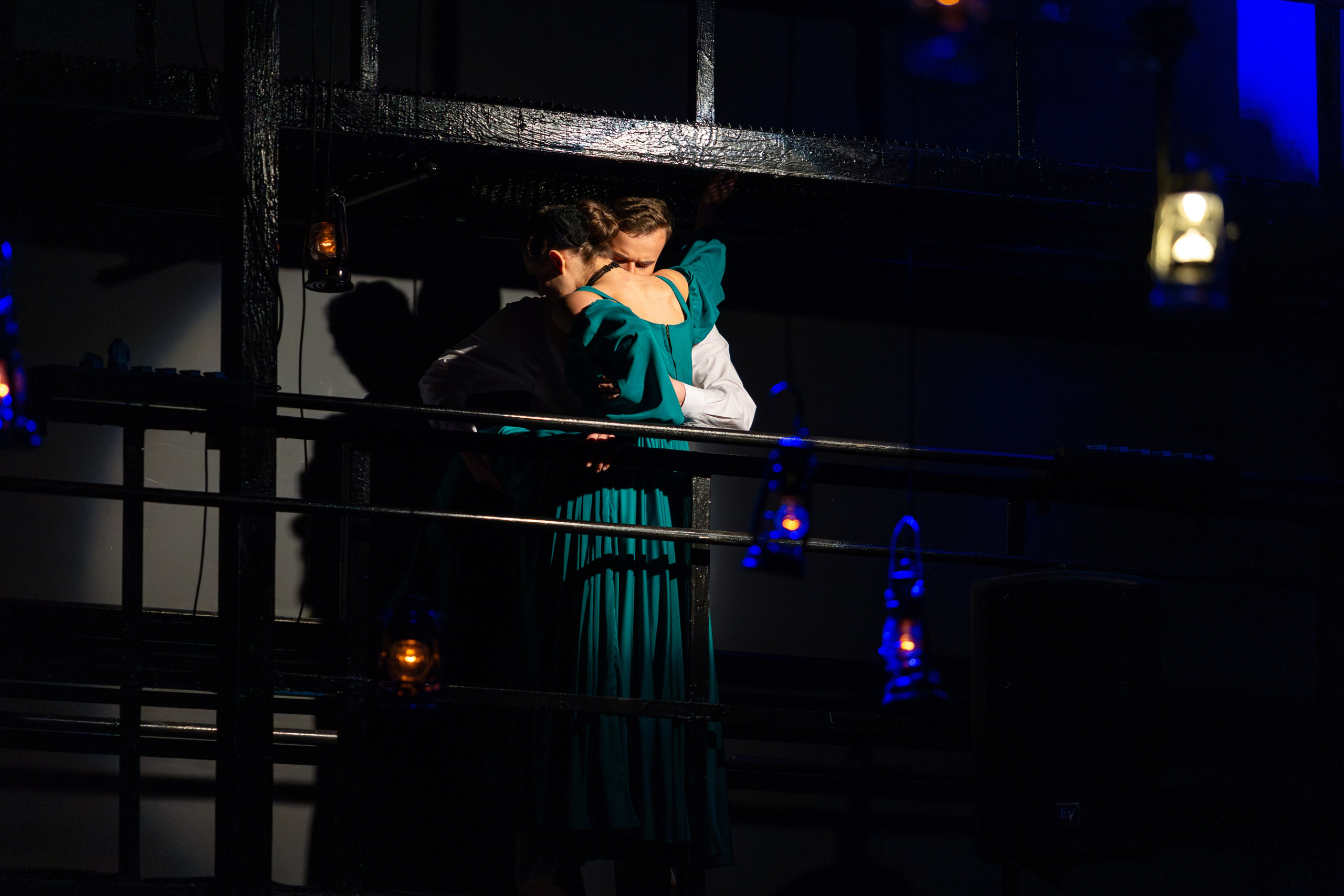 Новый театр «Дом Бернарды Альбы». Профессиональный интерьерный и репортажный фотограф Минск и РБ. Максим Орлов