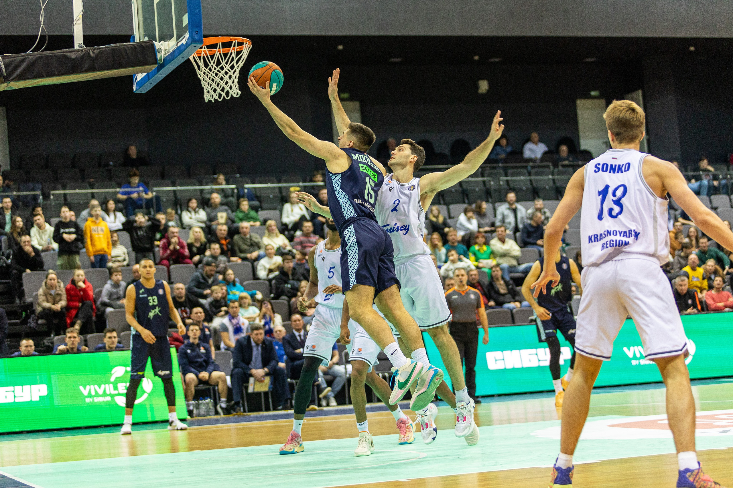 Баскетбол. Лучшие кадры. Минск — Енисей. 11.12.2023. Профессиональный интерьерный и репортажный фотограф Минск и РБ. Максим Орлов