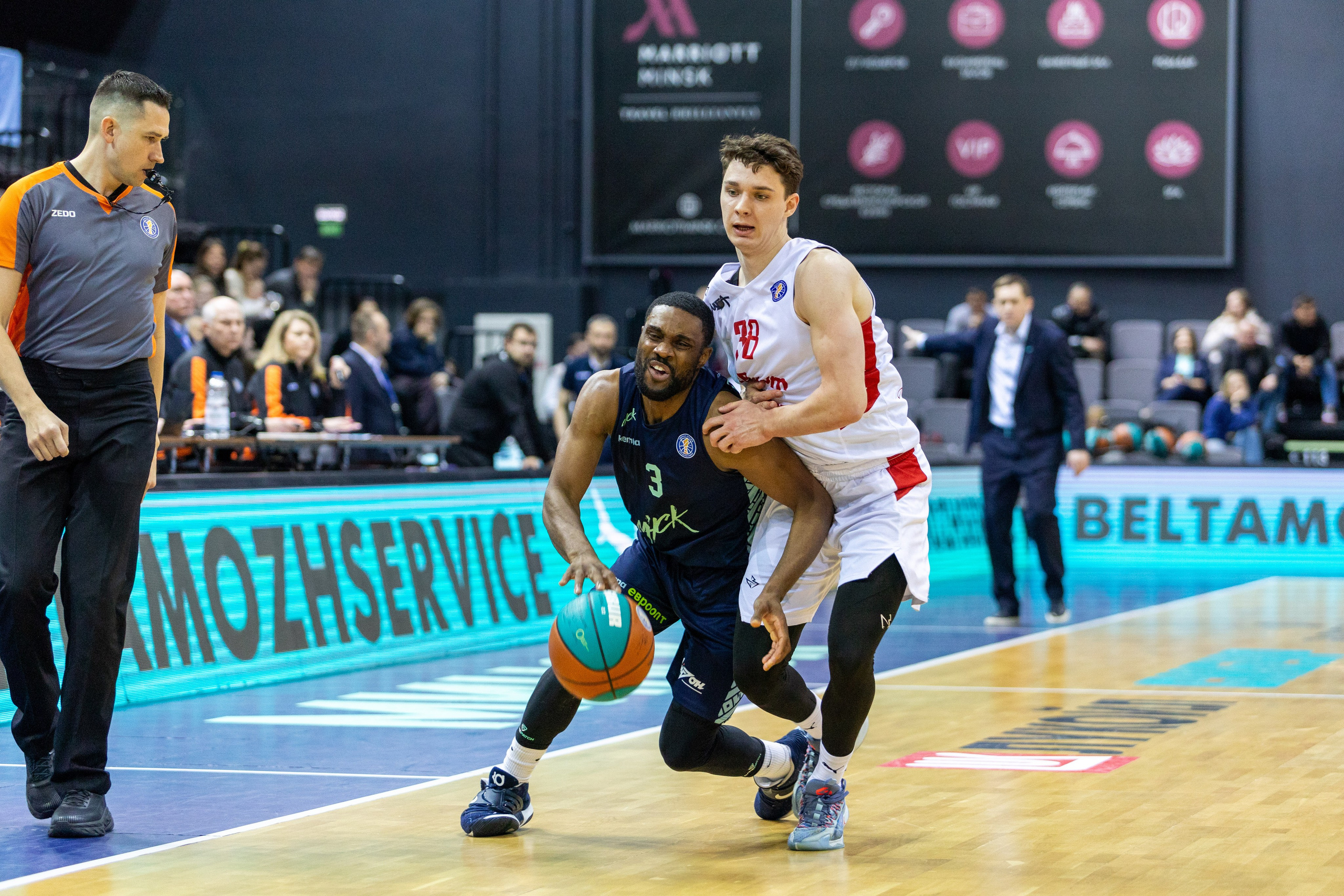 Баскетбол. Минск — MBA. 09.03.2024. Профессиональный интерьерный и репортажный фотограф Минск и РБ. Максим Орлов