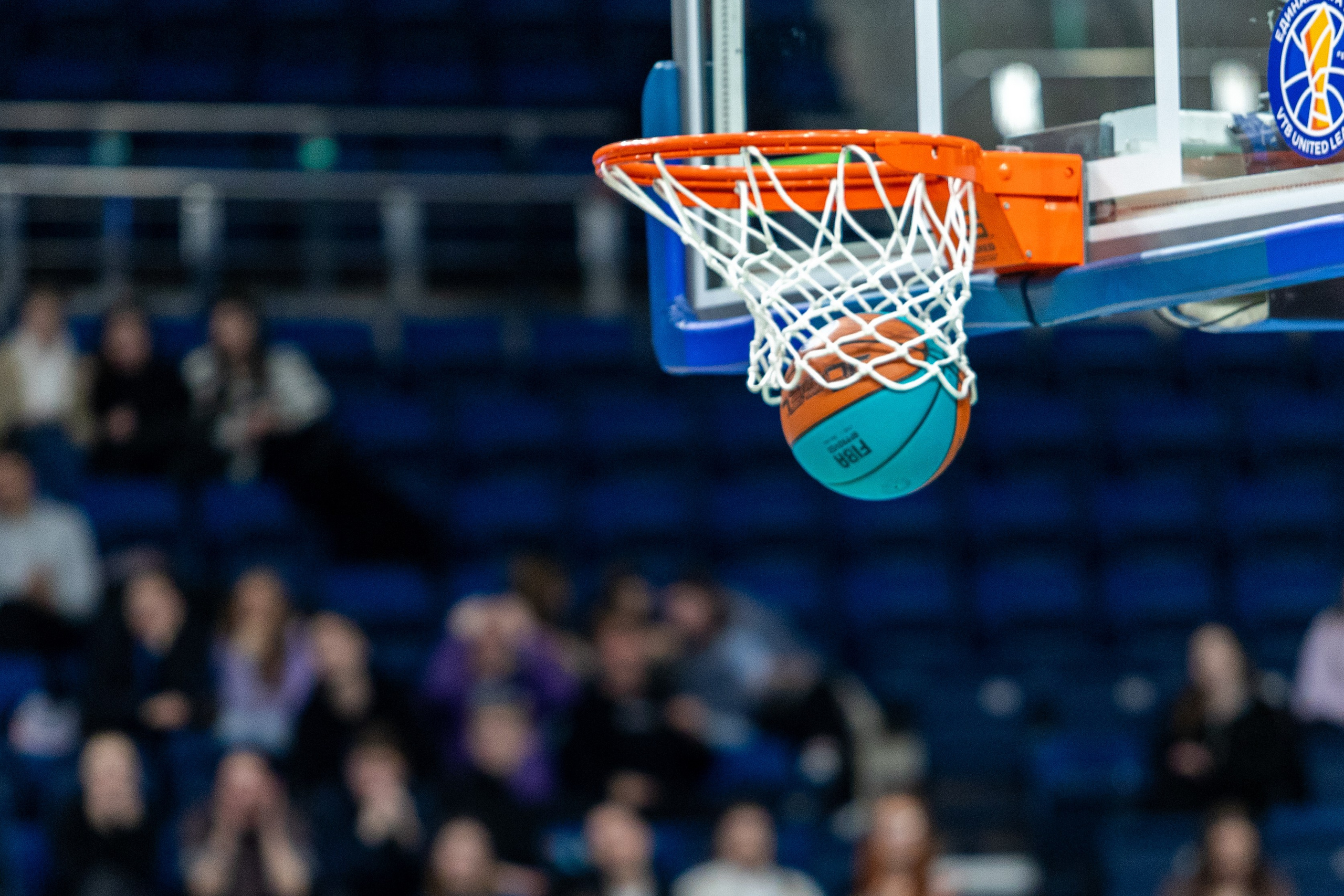 Баскетбол. Лучшие кадры. Минск — Уралмаш 13.02.2024. Профессиональный интерьерный и репортажный фотограф Минск и РБ. Максим Орлов