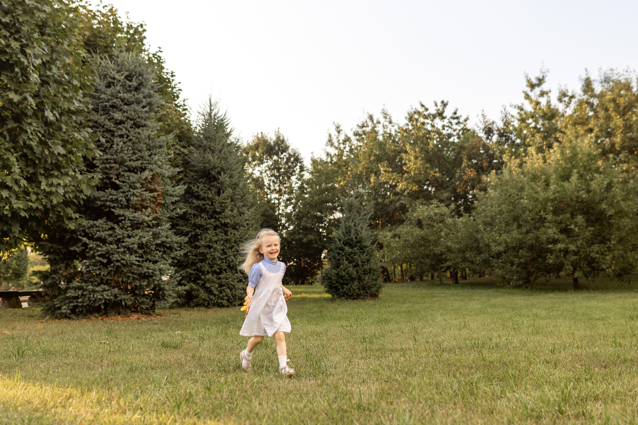 Стеша с мамой. Профессиональный интерьерный и репортажный фотограф Минск и РБ. Максим Орлов