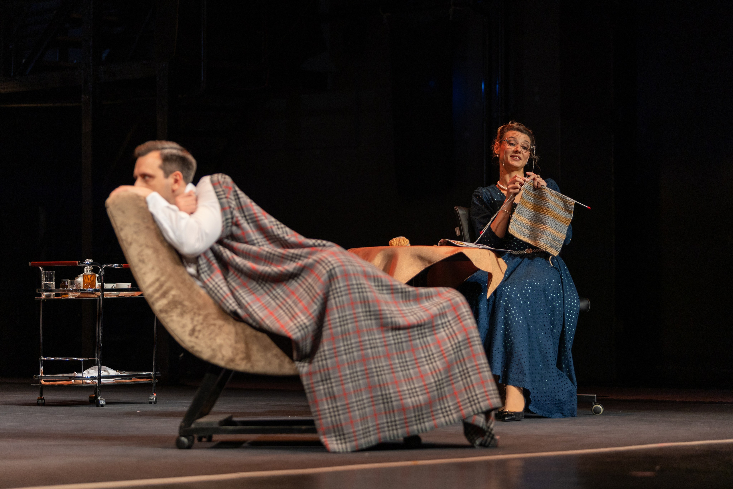 Новый театр «Плачу за любовь». Профессиональный интерьерный и репортажный фотограф Минск и РБ. Максим Орлов