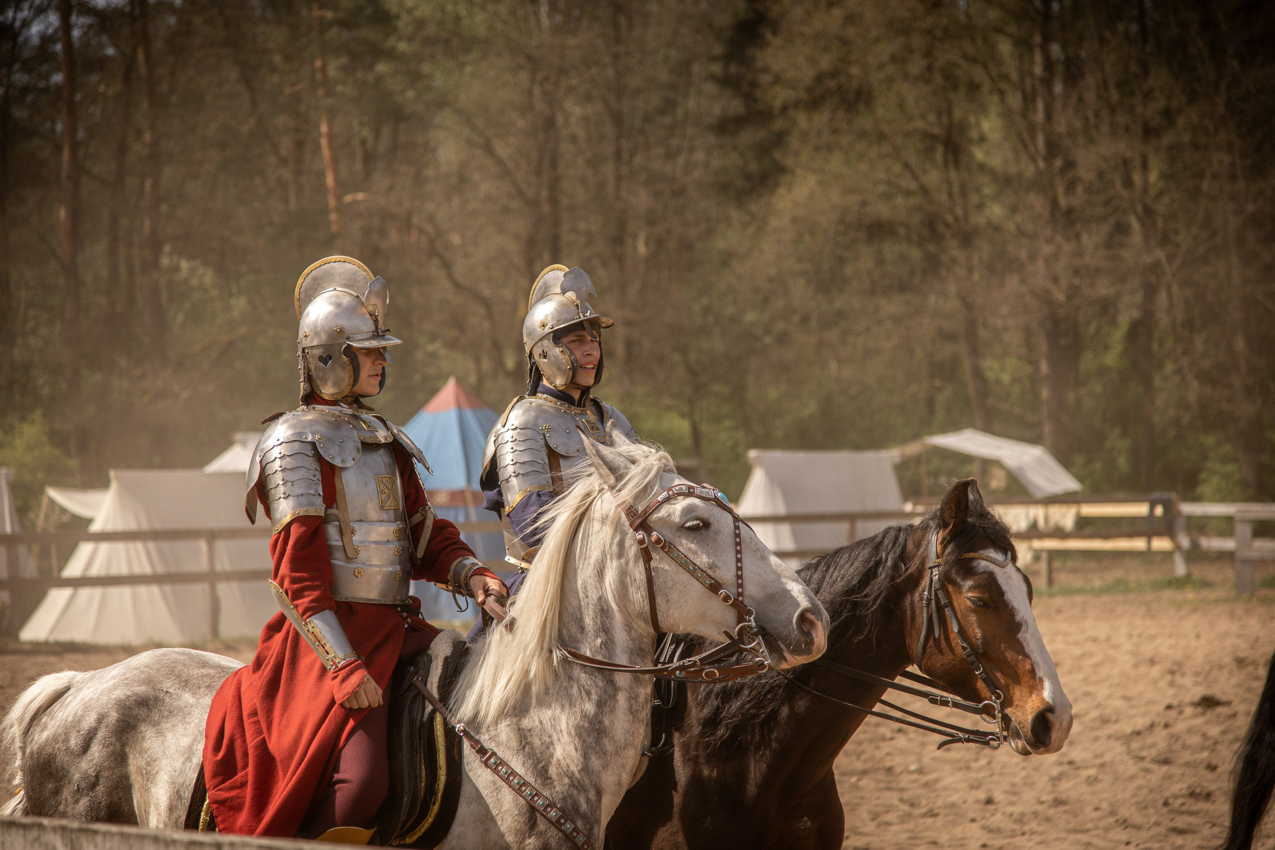 Золотая шпора. Огнем и мечем. День второй. Вылазка в лес. Штурм фортеции. Княжеский пир. Профессиональный интерьерный и репортажный фотограф Минск и РБ. Максим Орлов