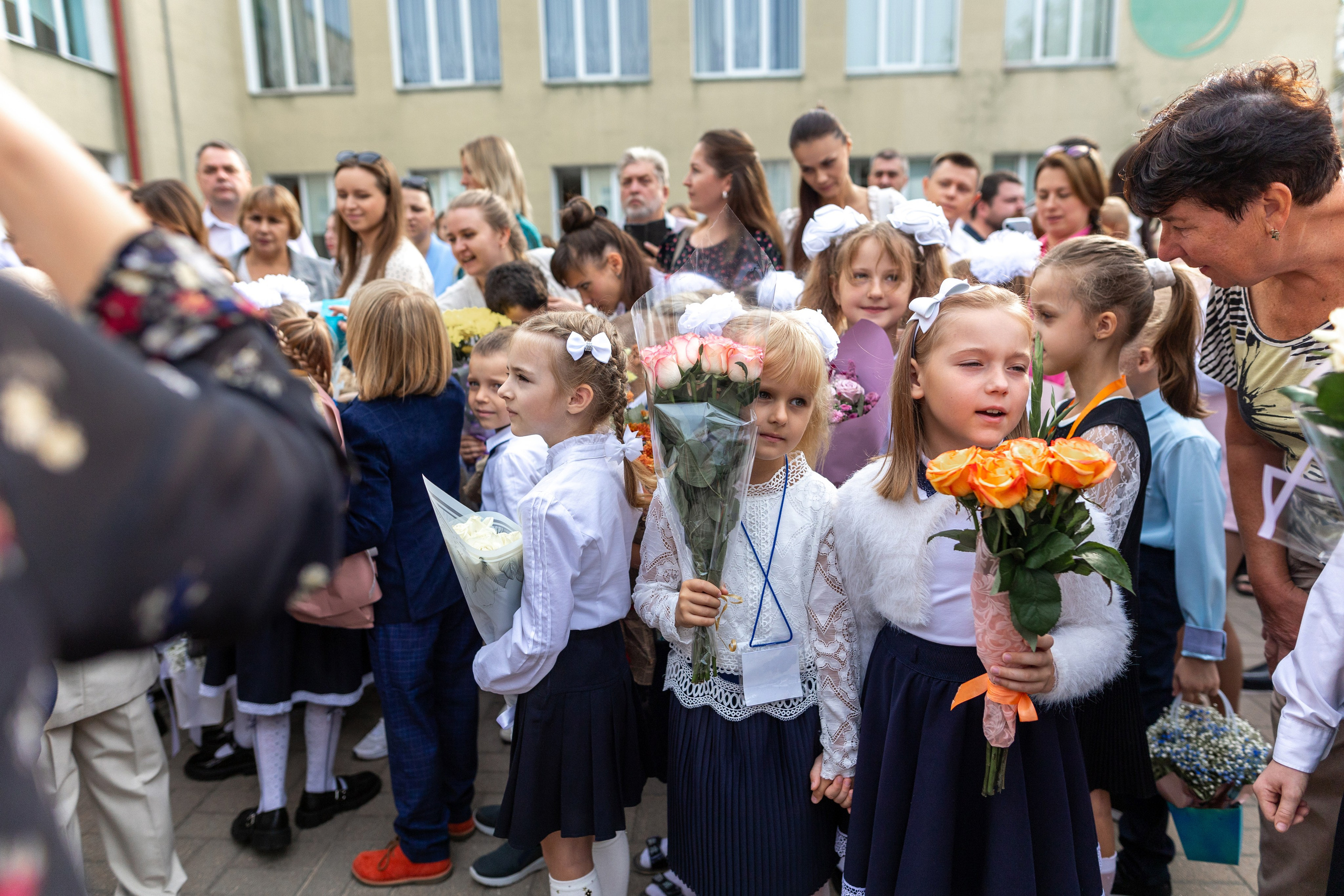 Линейка 1-го сентября. Профессиональный интерьерный и репортажный фотограф Минск и РБ. Максим Орлов