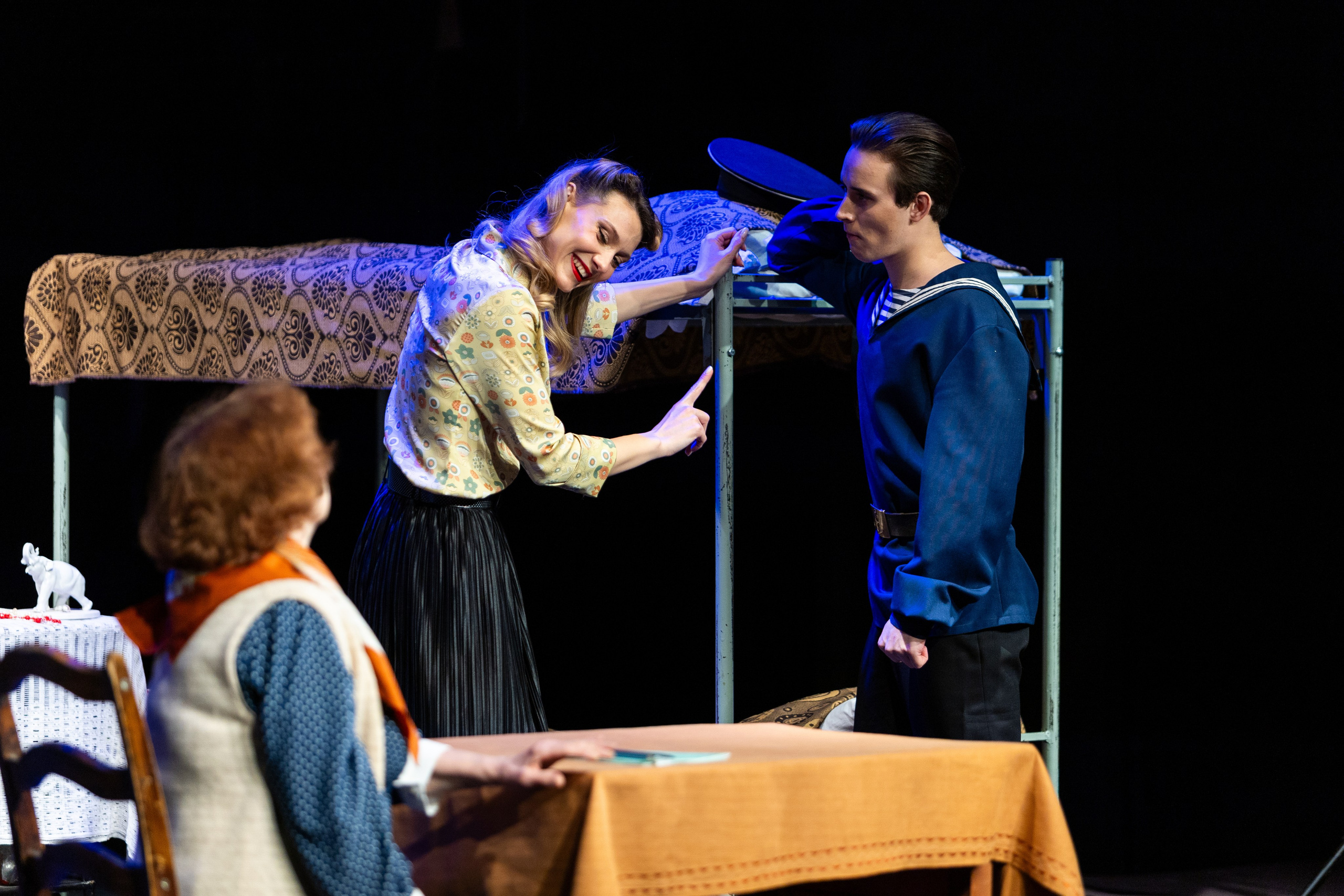 Новый театр «Фабричная девчонка». Профессиональный интерьерный и репортажный фотограф Минск и РБ. Максим Орлов