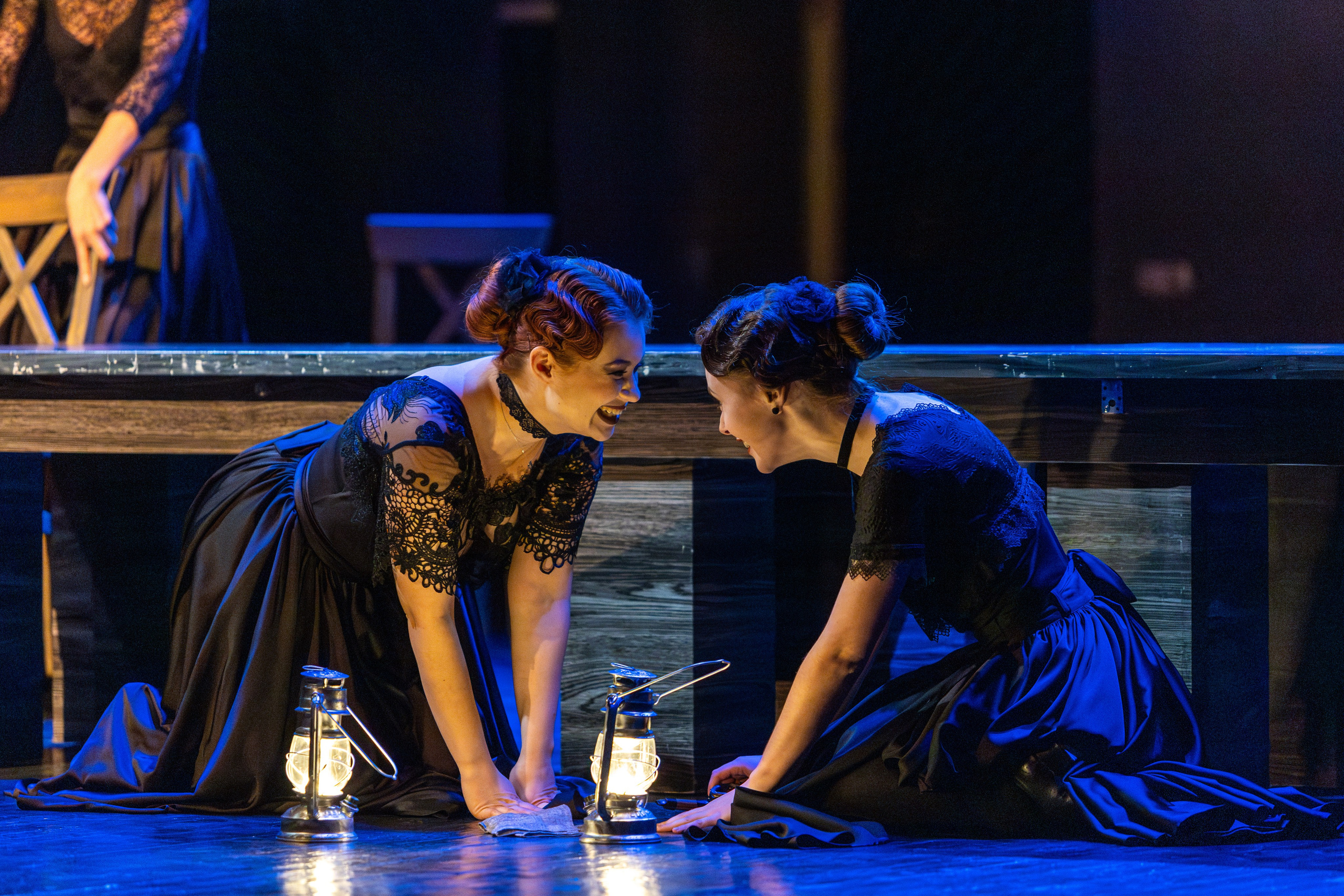 Новый театр «Дом Бернарды Альбы». Профессиональный интерьерный и репортажный фотограф Минск и РБ. Максим Орлов