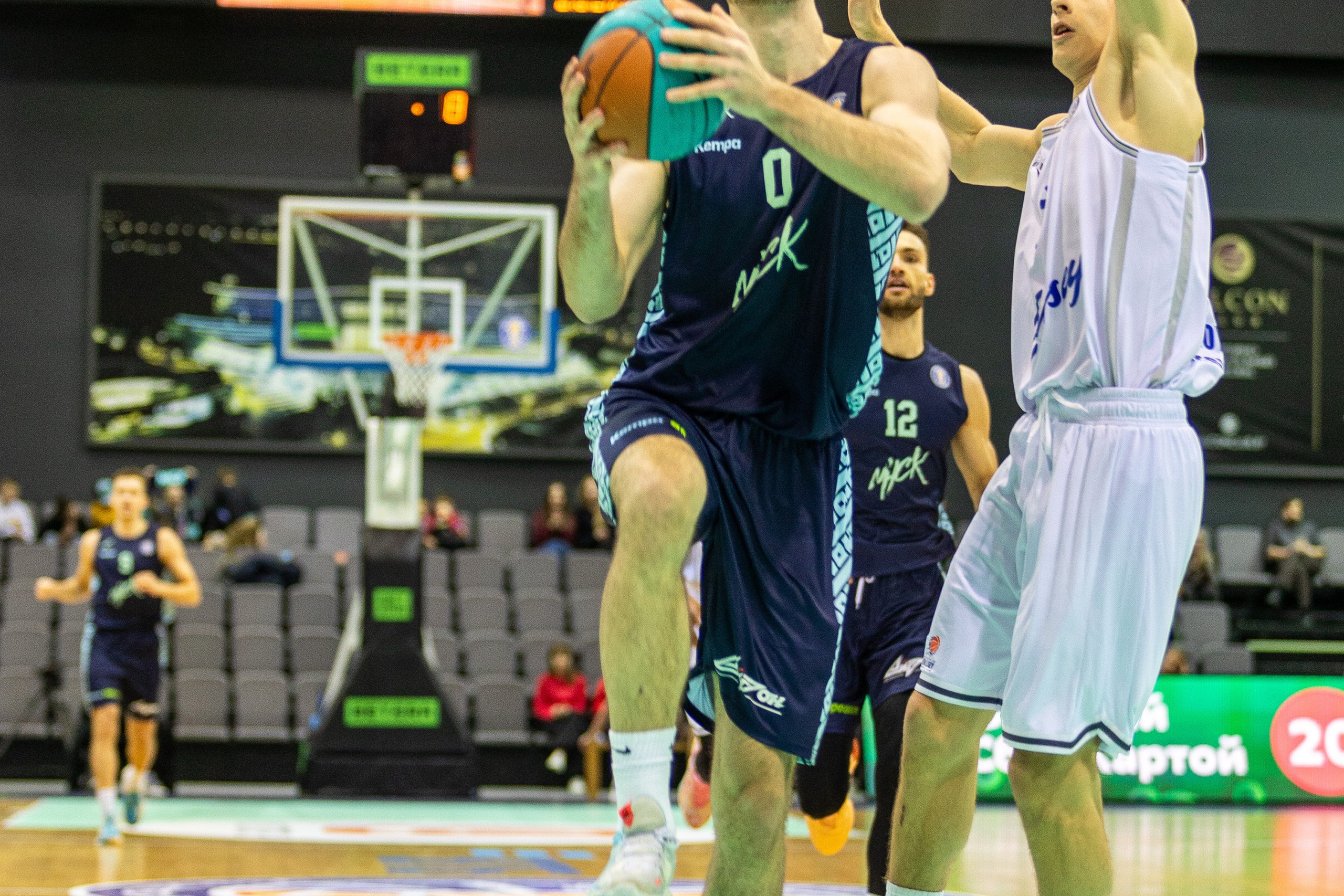 Баскетбол. Лучшие кадры. Минск — Енисей. 11.12.2023. Профессиональный интерьерный и репортажный фотограф Минск и РБ. Максим Орлов