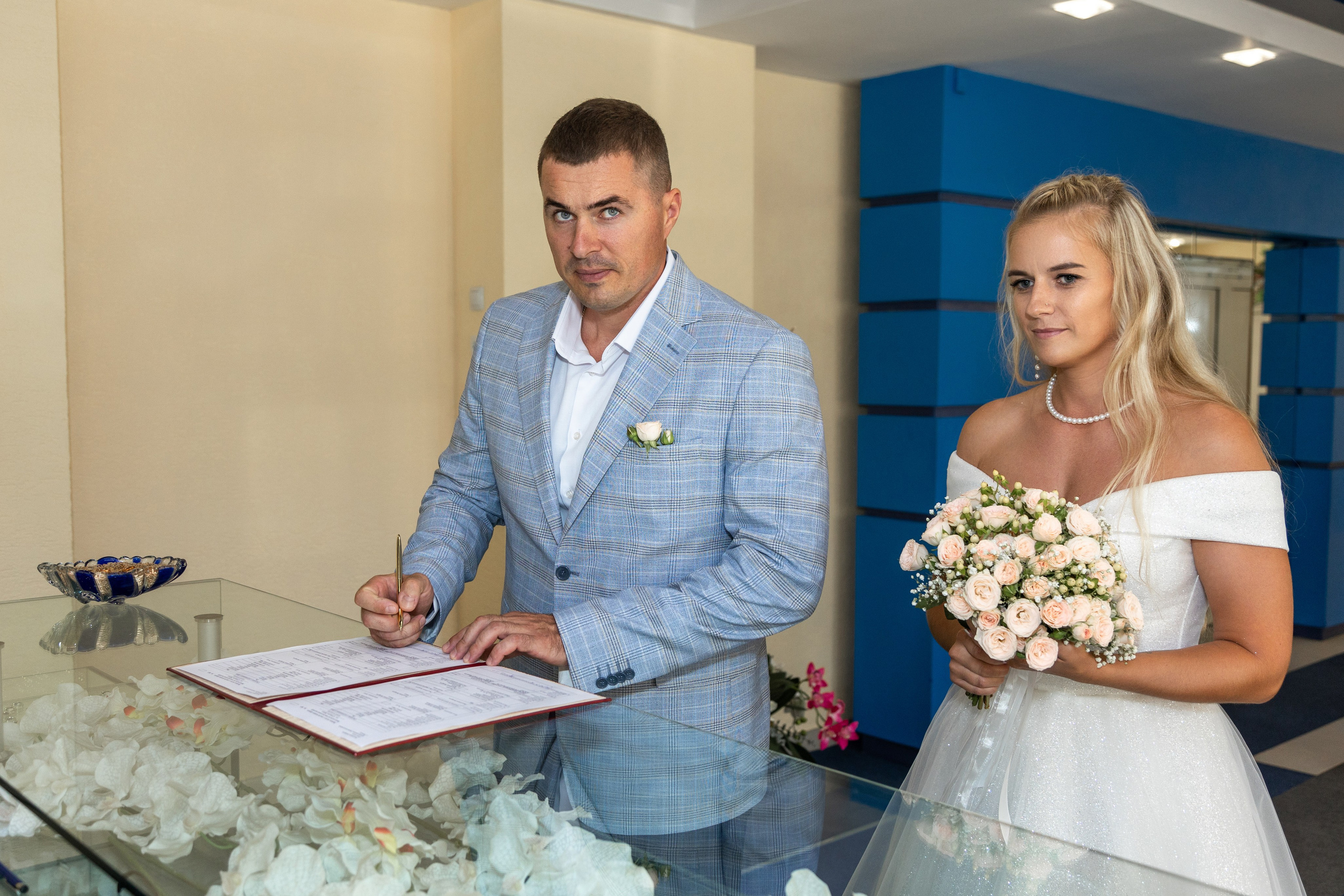 Свадебная фотосессия Дениса и Юли. Профессиональный интерьерный и репортажный фотограф Минск и РБ. Максим Орлов