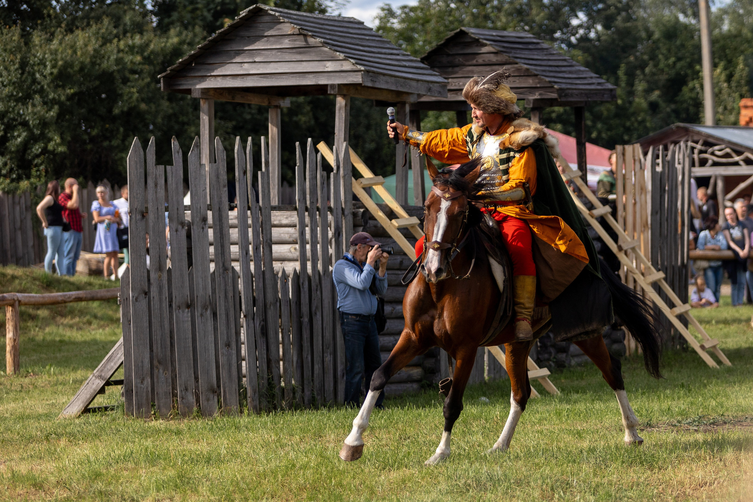 Рыцарский фест. Мстиславль. Профессиональный интерьерный и репортажный фотограф Минск и РБ. Максим Орлов