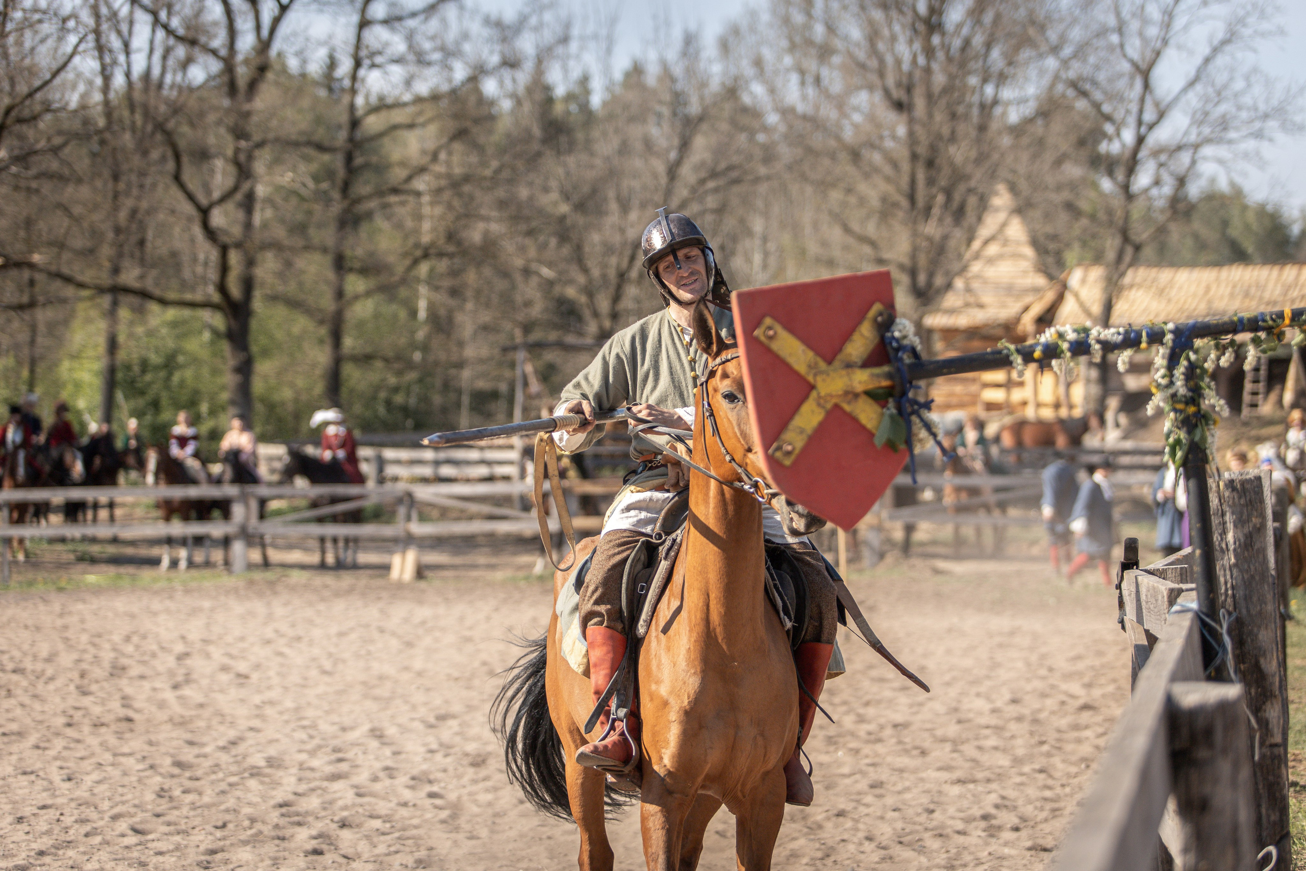 Золотая Шпора. Огнем и Мечем. День первый. Рыцарский турнир. Профессиональный интерьерный и репортажный фотограф Минск и РБ. Максим Орлов