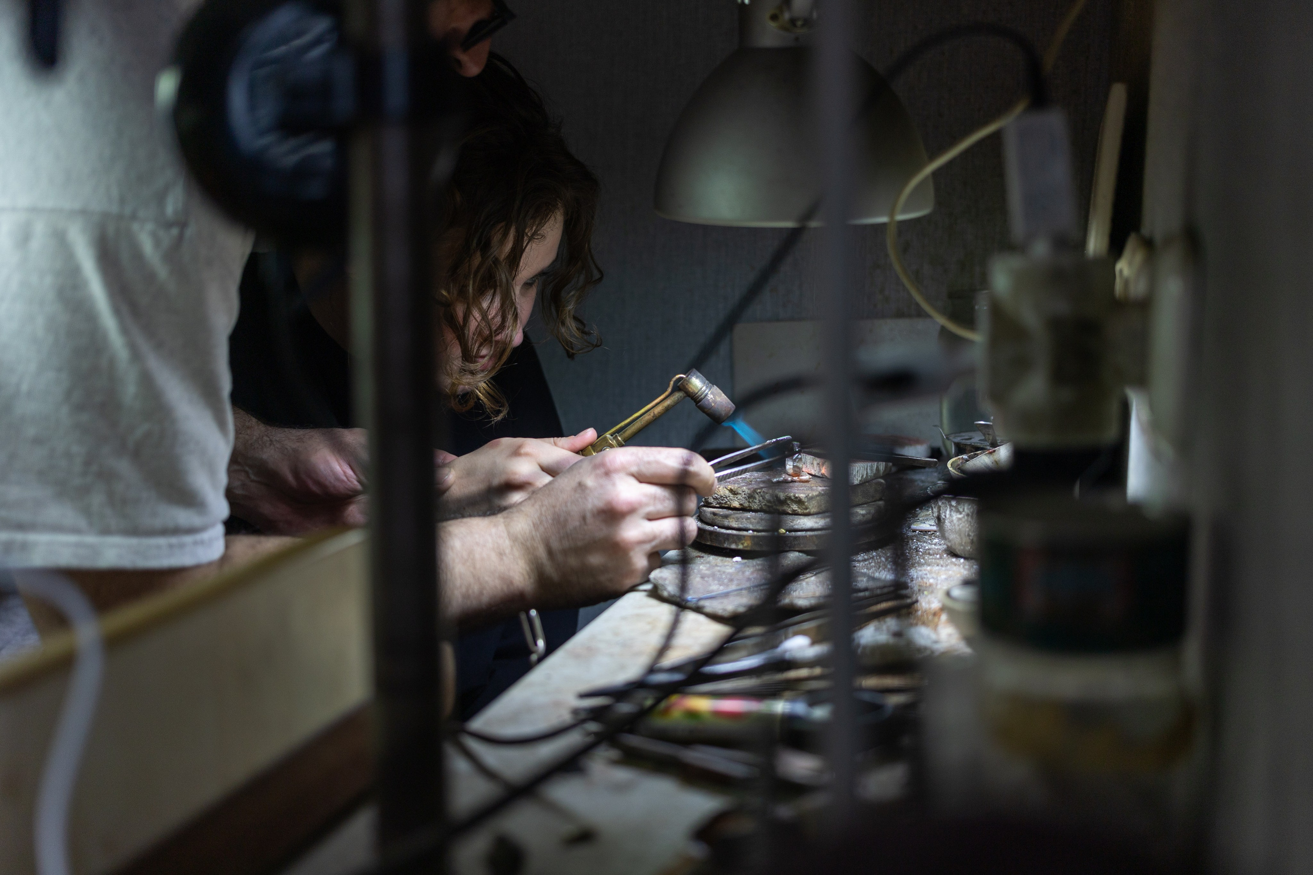 В ювелирной мастерской Артура Николаевича. Профессиональный интерьерный и репортажный фотограф Минск и РБ. Максим Орлов