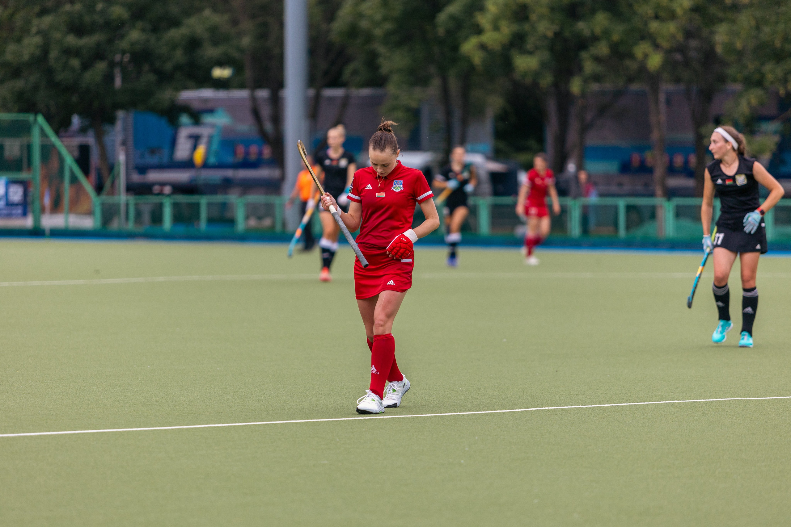 Хоккей на траве. Девушки. ХК Минск — ХК Виктория (Смолевичи) 10.06.2024. Профессиональный интерьерный и репортажный фотограф Минск и РБ. Максим Орлов