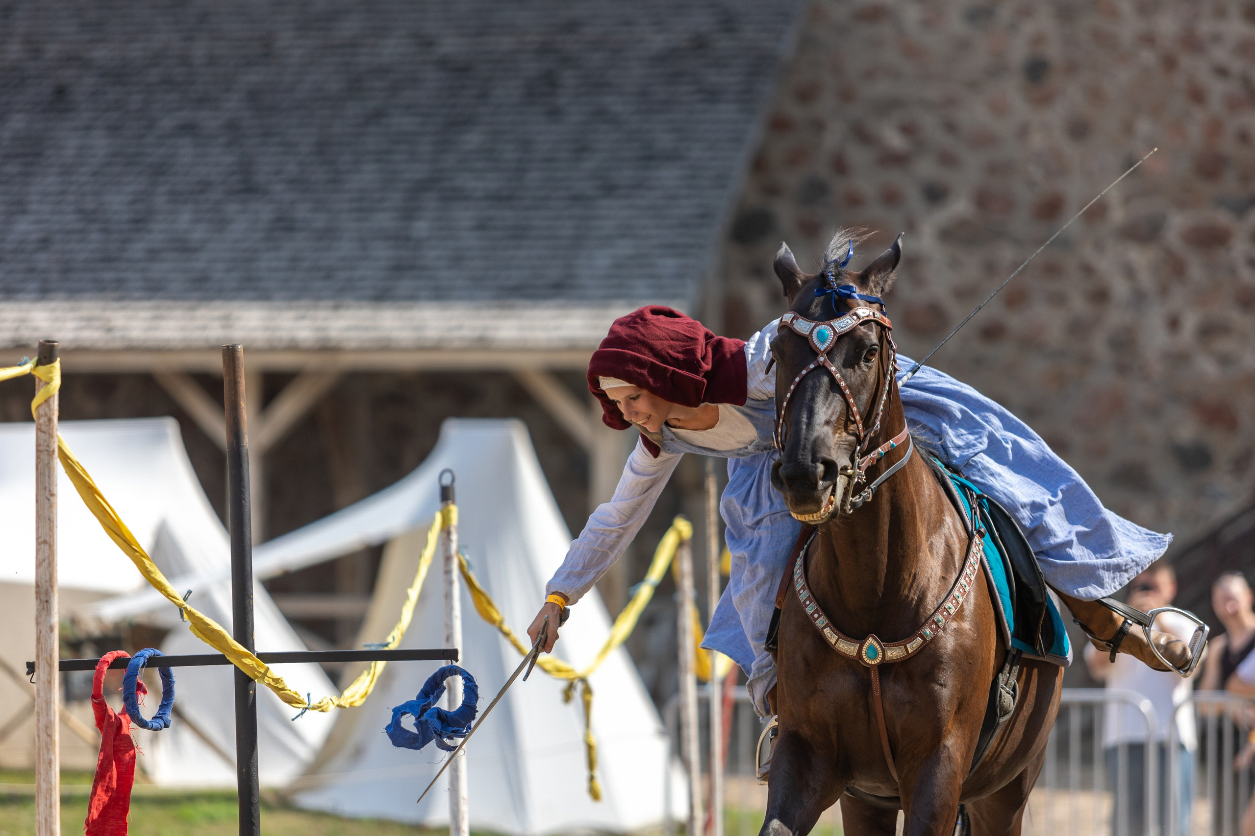 Выступление «Золотой шпоры» на празднике города Лиды. Профессиональный интерьерный и репортажный фотограф Минск и РБ. Максим Орлов