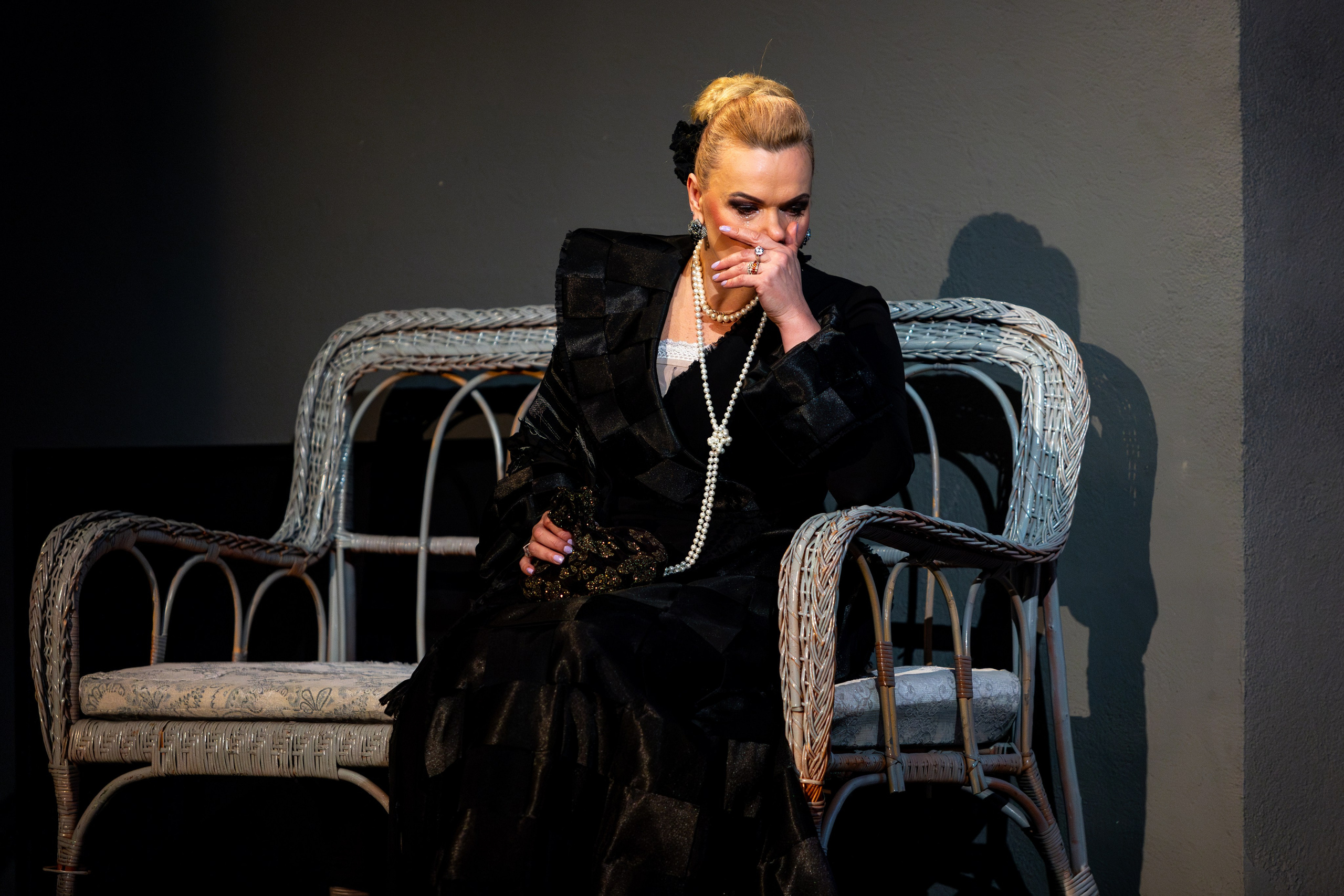 Новый театр «Я вещь». Профессиональный интерьерный и репортажный фотограф Минск и РБ. Максим Орлов