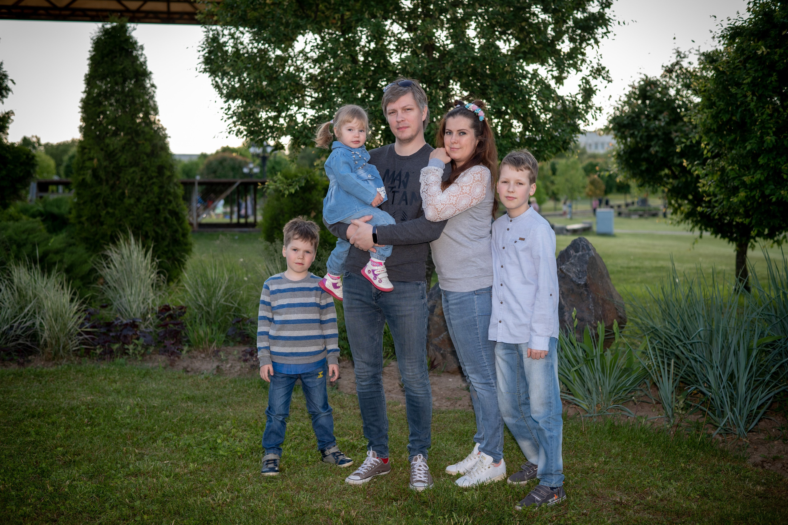 Илья и Аня, а также Кирилл, Андрей и Даша. Профессиональный интерьерный и репортажный фотограф Минск и РБ. Максим Орлов