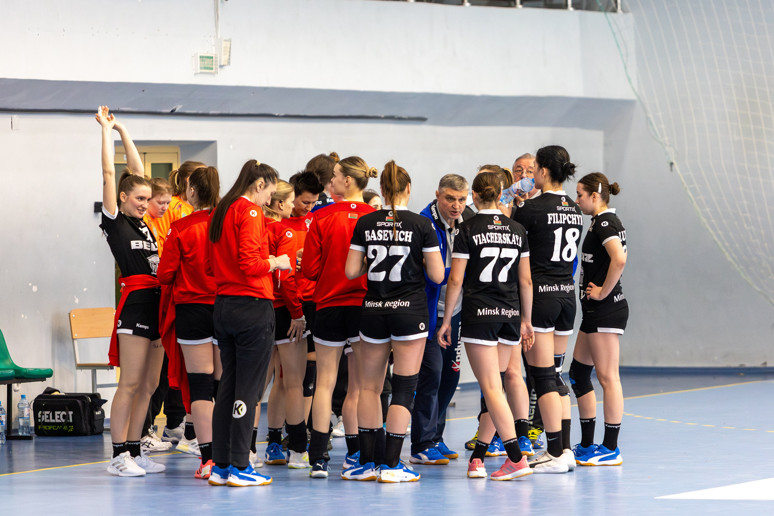 Гандбол. Лучшие кадры. БНТУ — Витебчанка. Профессиональный интерьерный и репортажный фотограф Минск и РБ. Максим Орлов